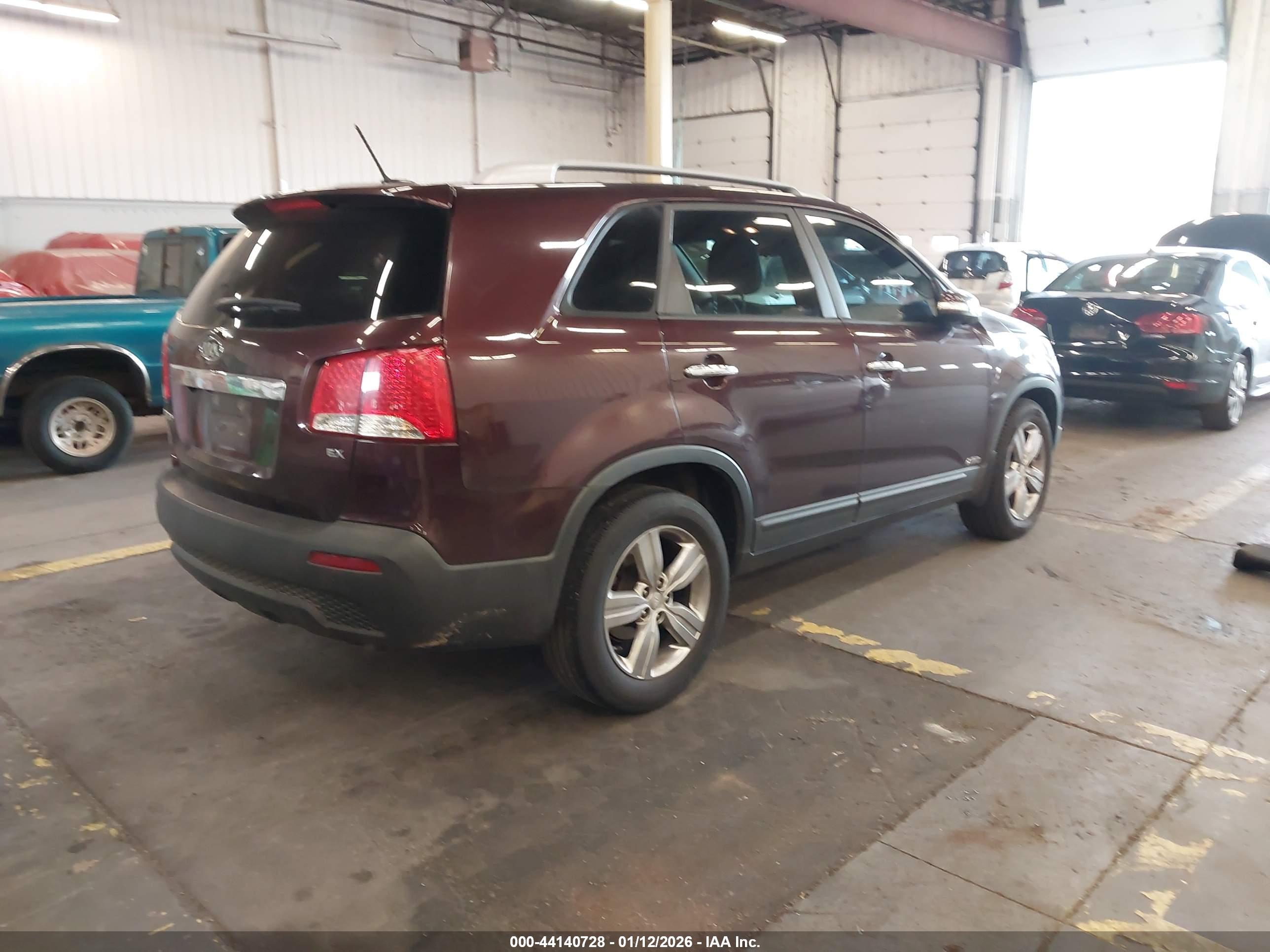 KIA SORENTO image 4