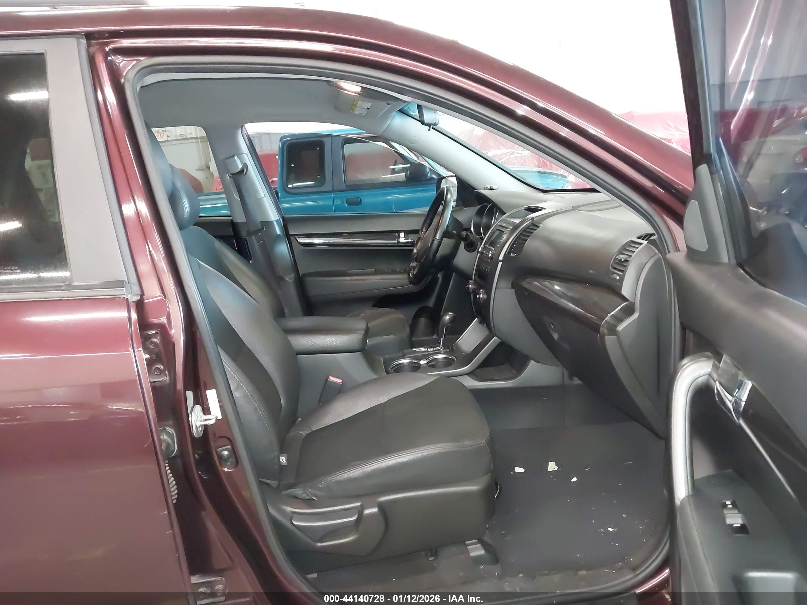 KIA SORENTO image 5
