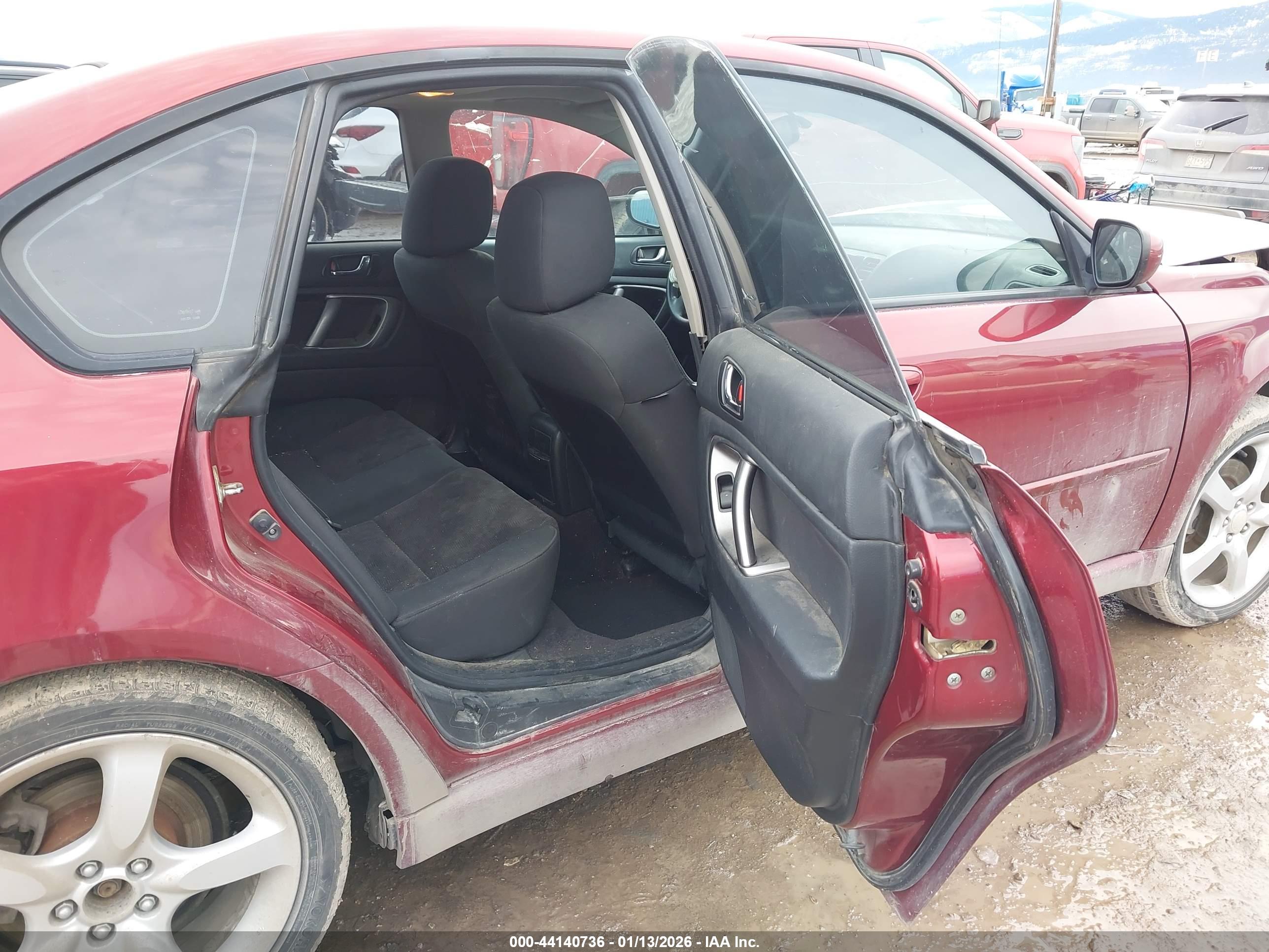 SUBARU LEGACY image 8
