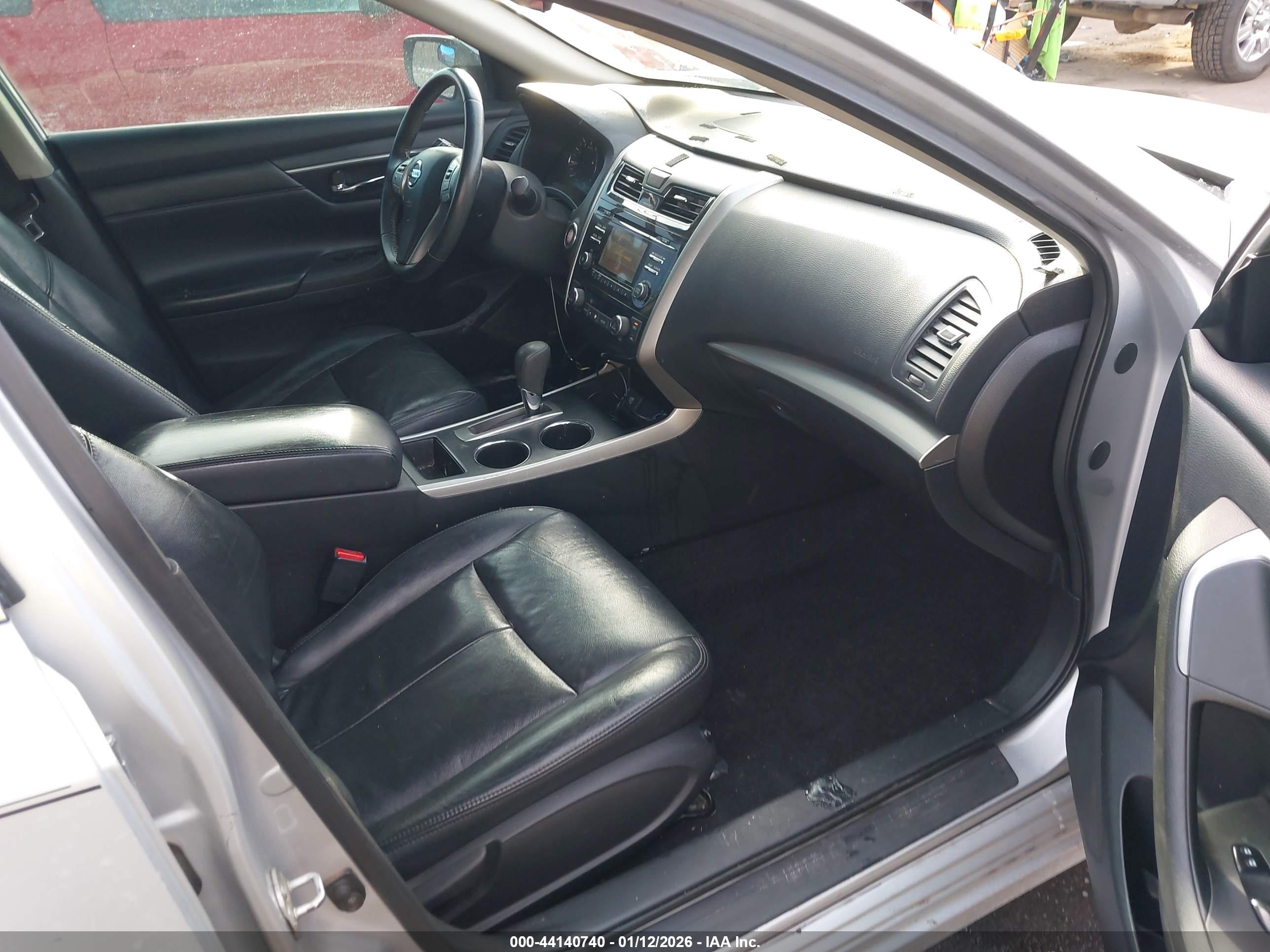 NISSAN ALTIMA image 5