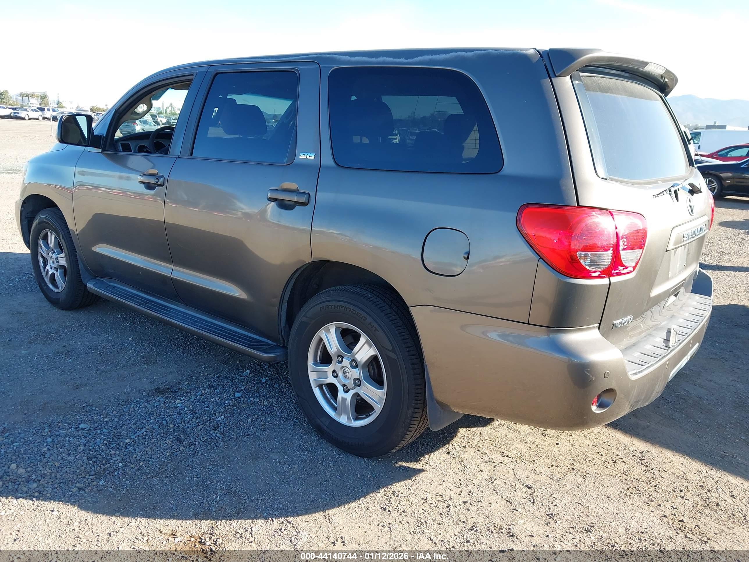 TOYOTA SEQUOIA image 3