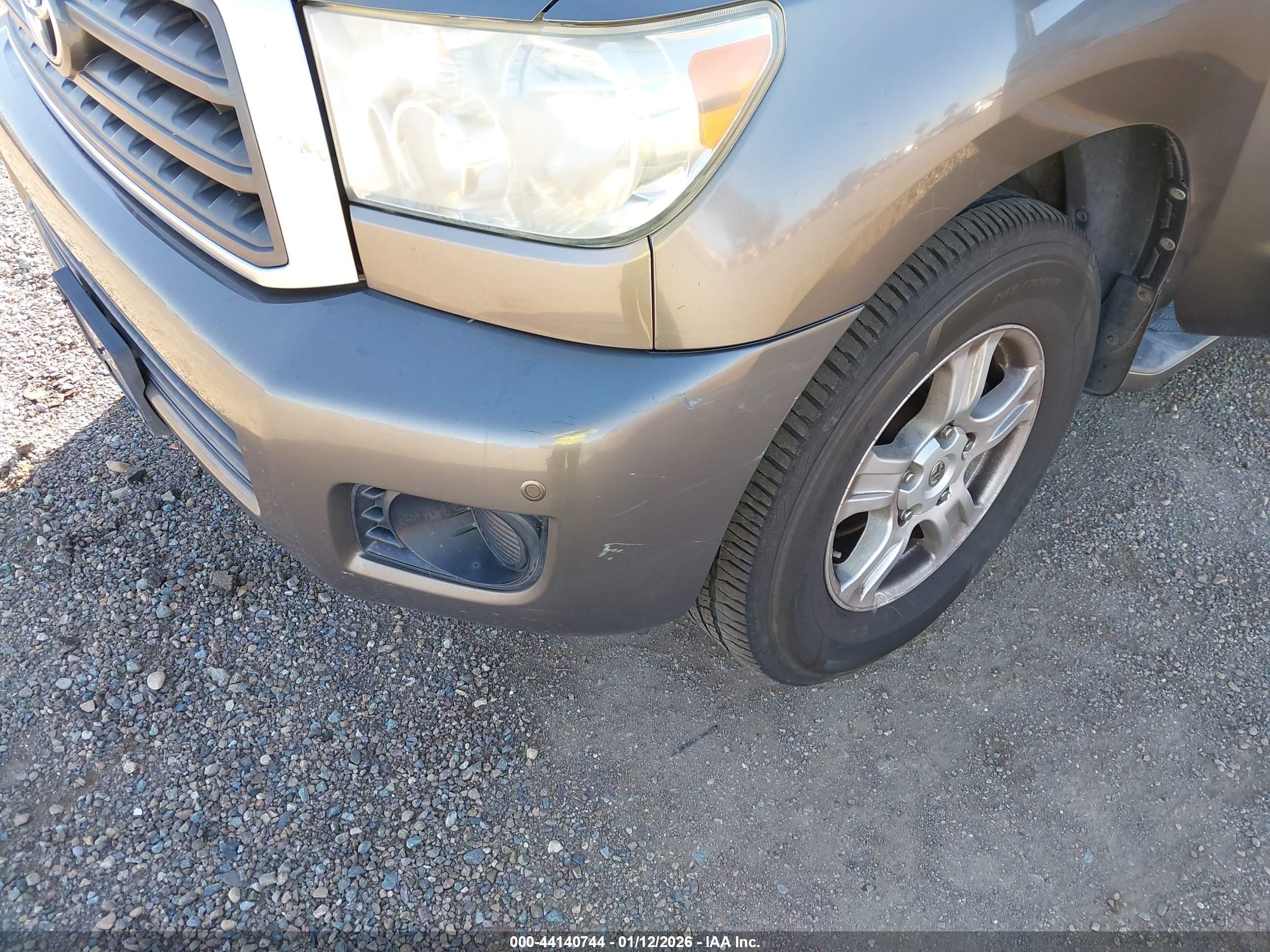 TOYOTA SEQUOIA image 6