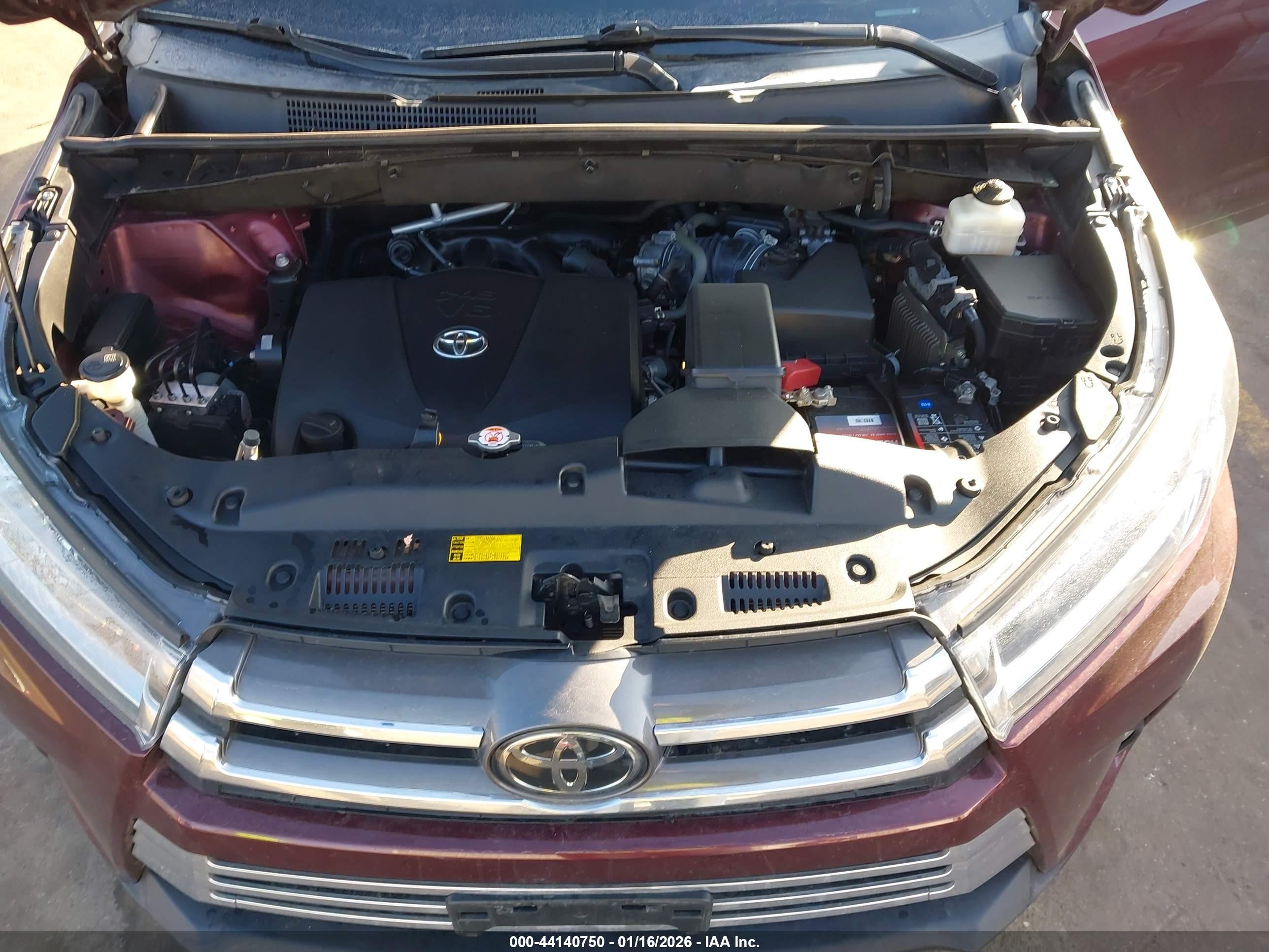 TOYOTA HIGHLANDER image 10