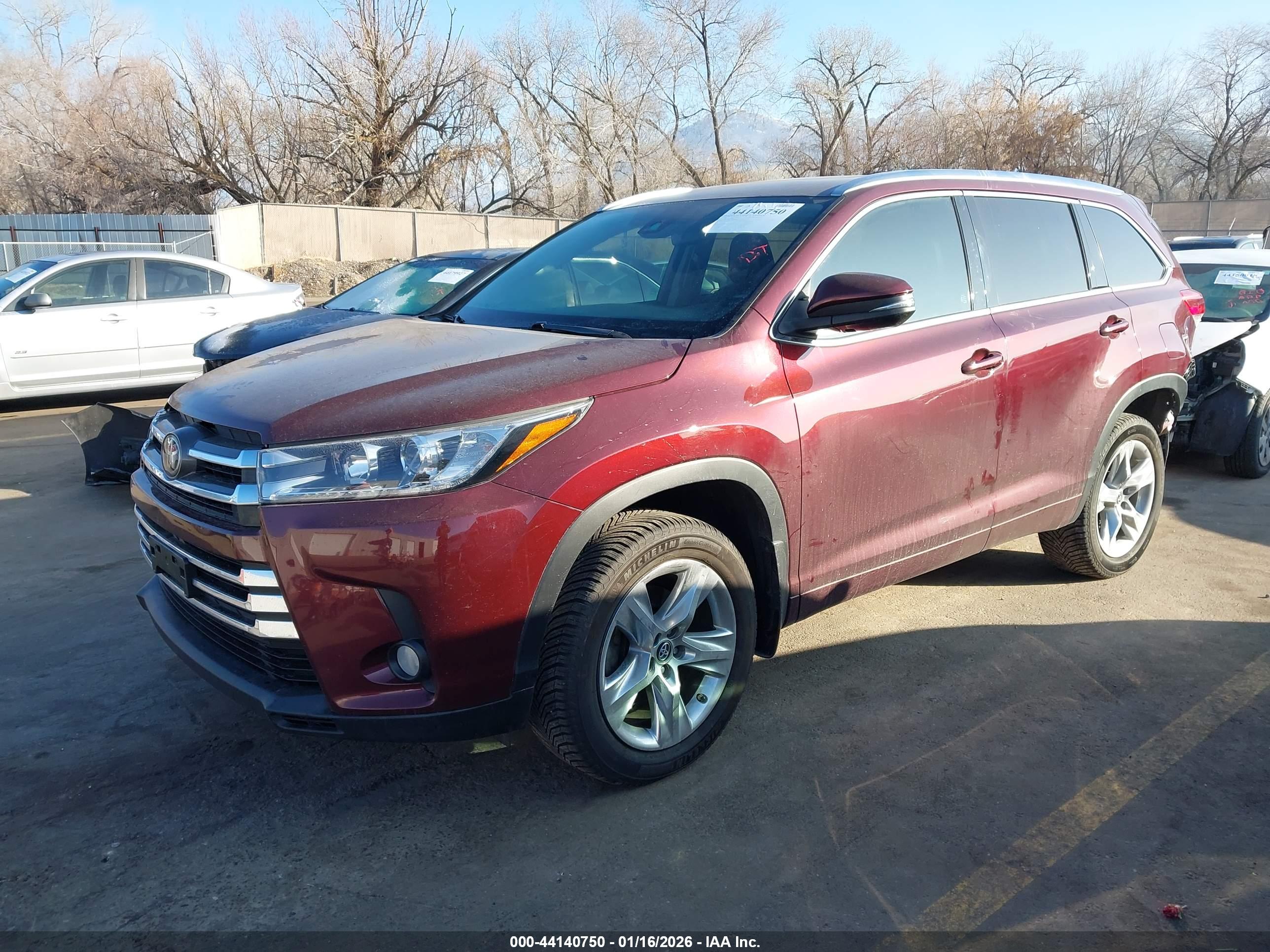 TOYOTA HIGHLANDER image 2