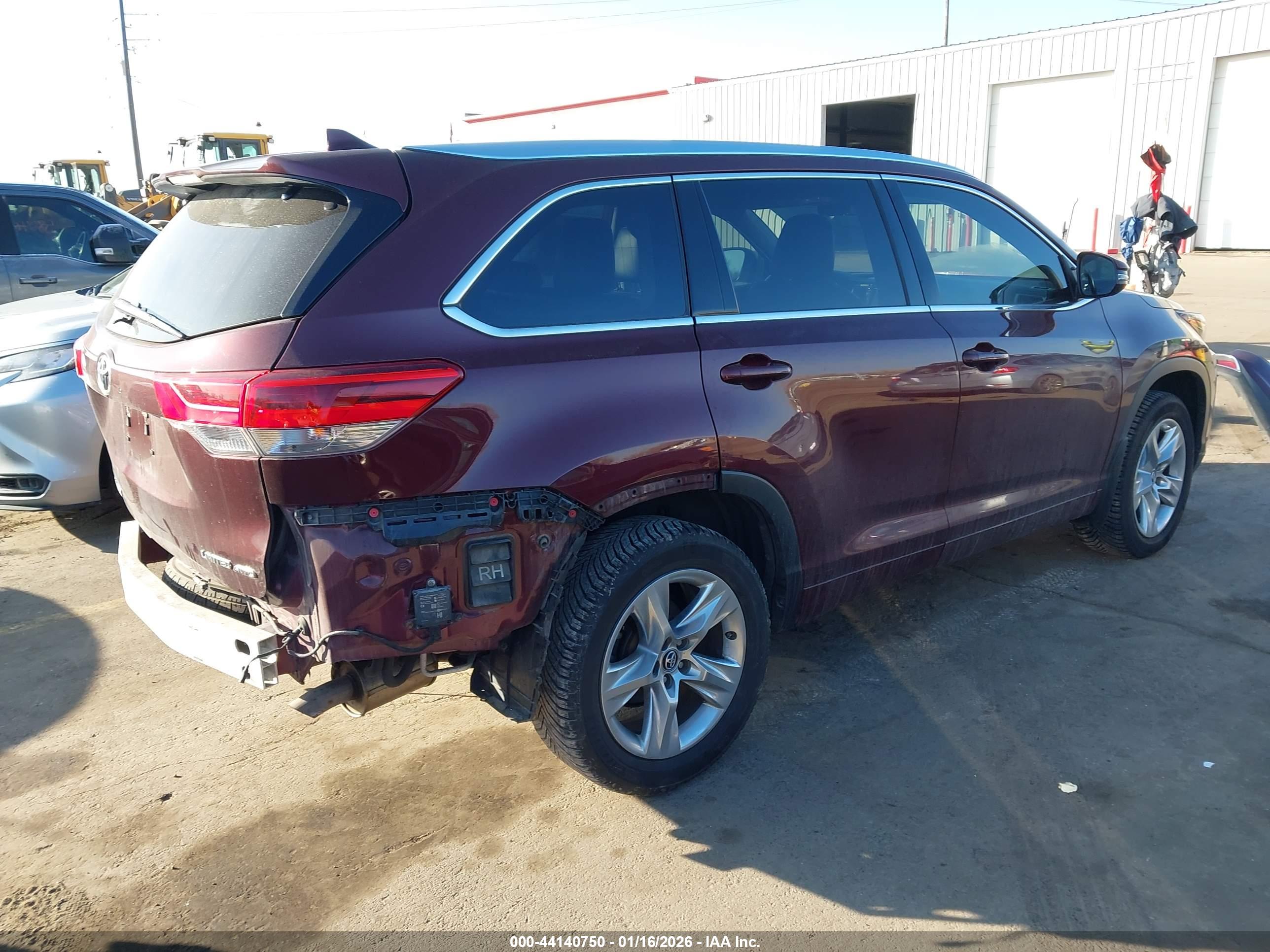 TOYOTA HIGHLANDER image 4