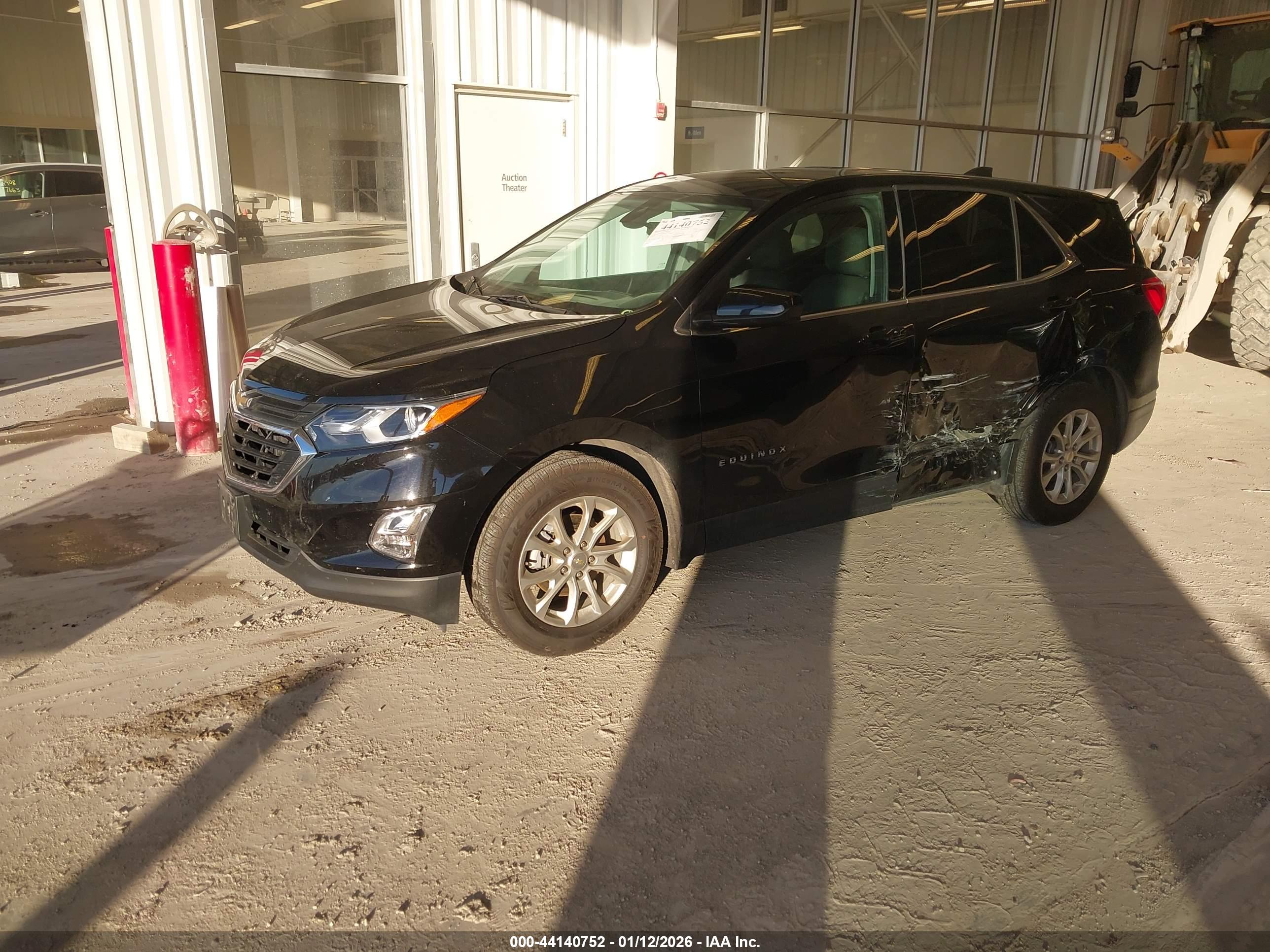 CHEVROLET EQUINOX image 2