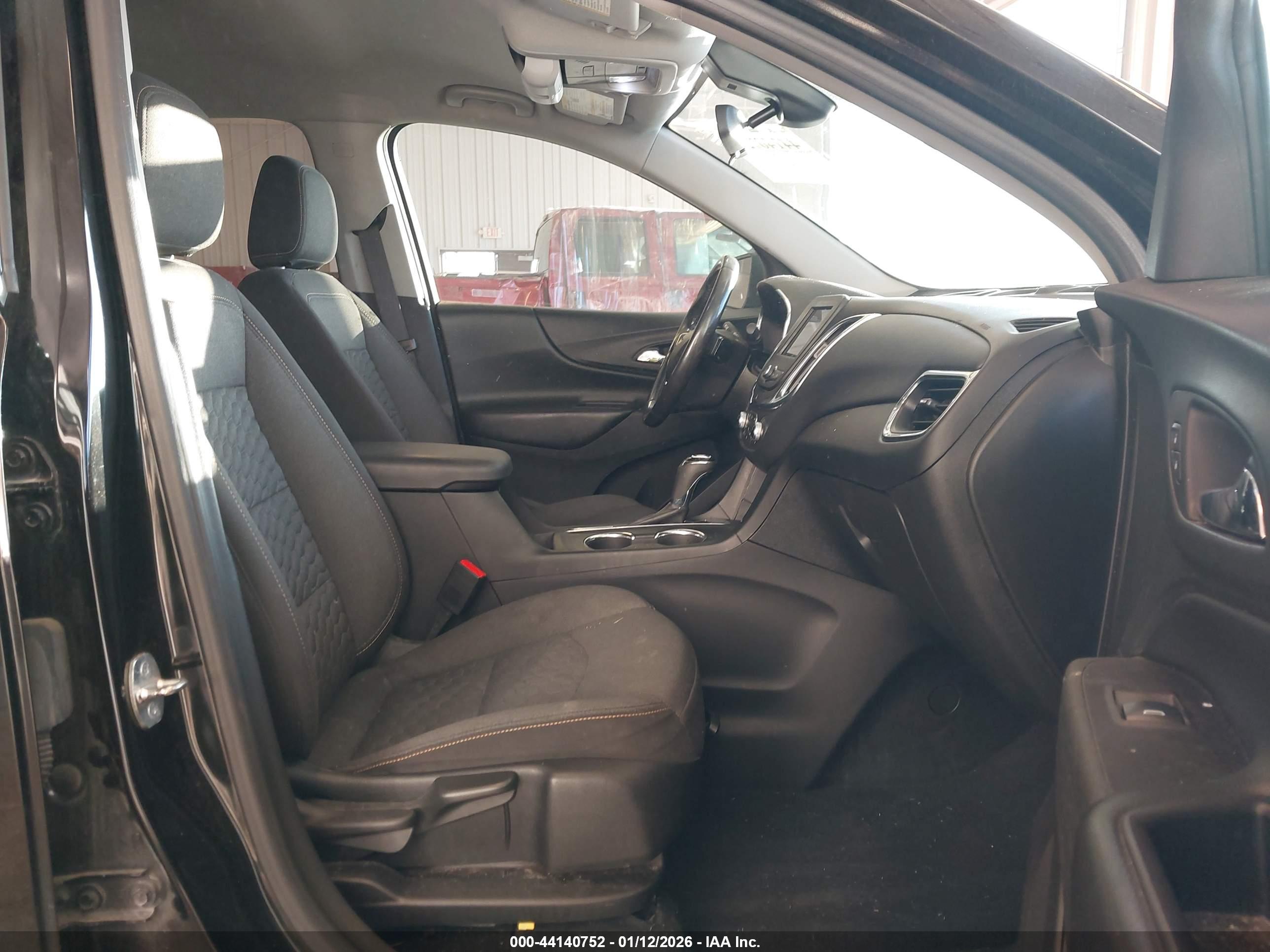 CHEVROLET EQUINOX image 5