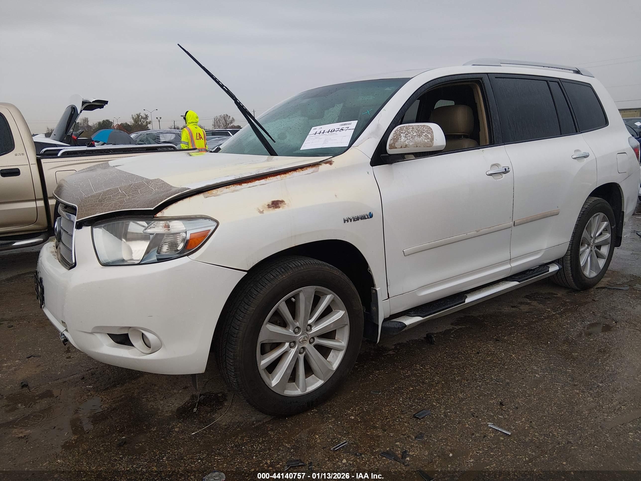 TOYOTA HIGHLANDER image 2