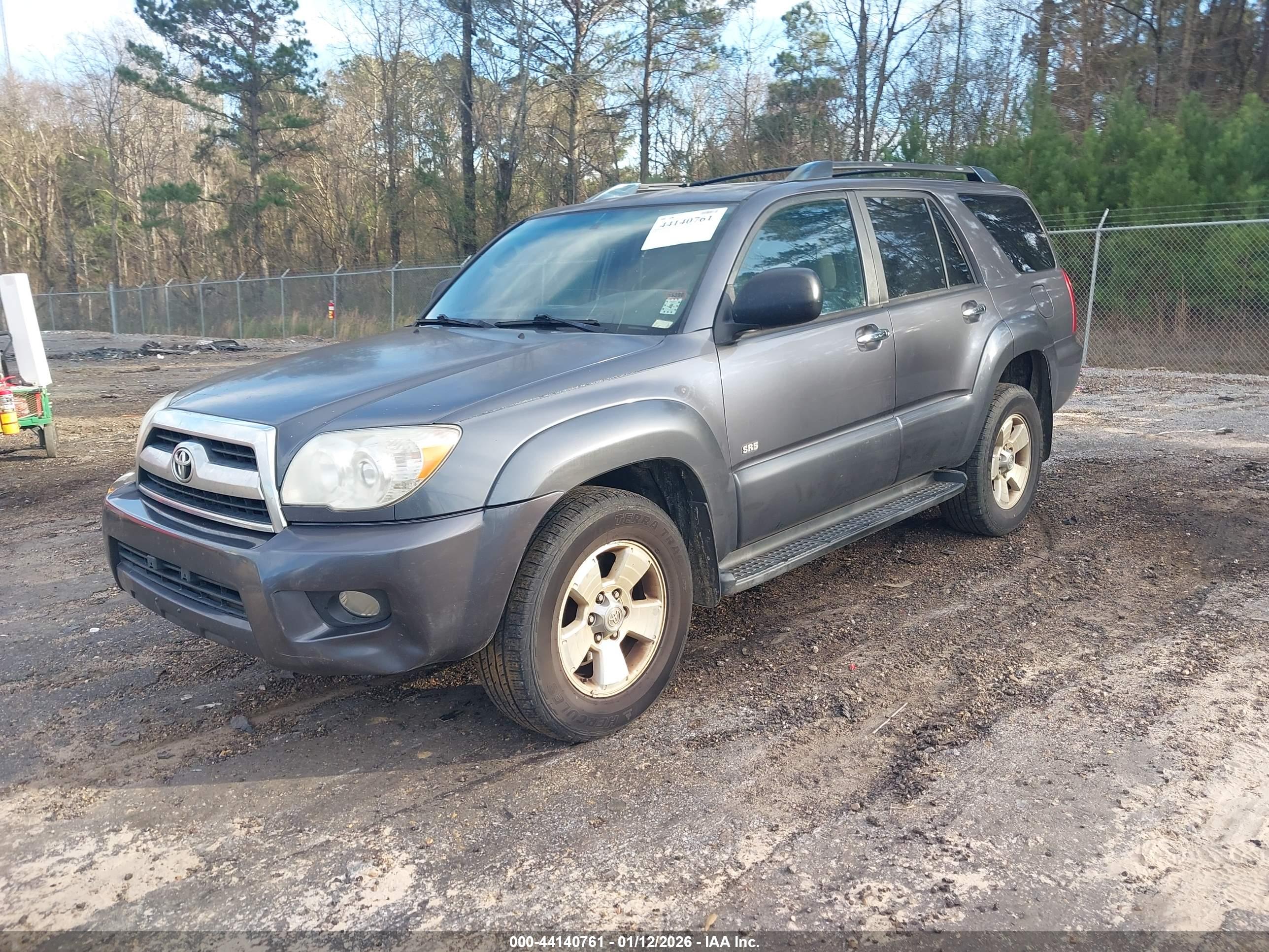 TOYOTA 4RUNNER image 2