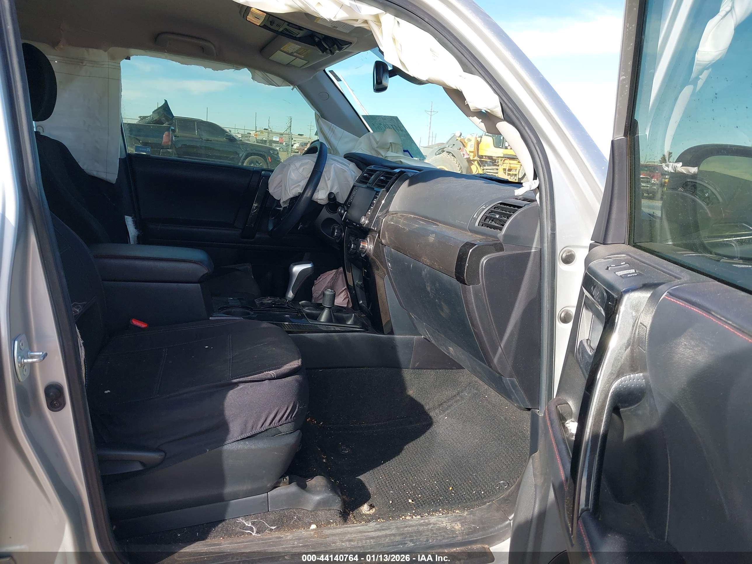 TOYOTA 4RUNNER image 5