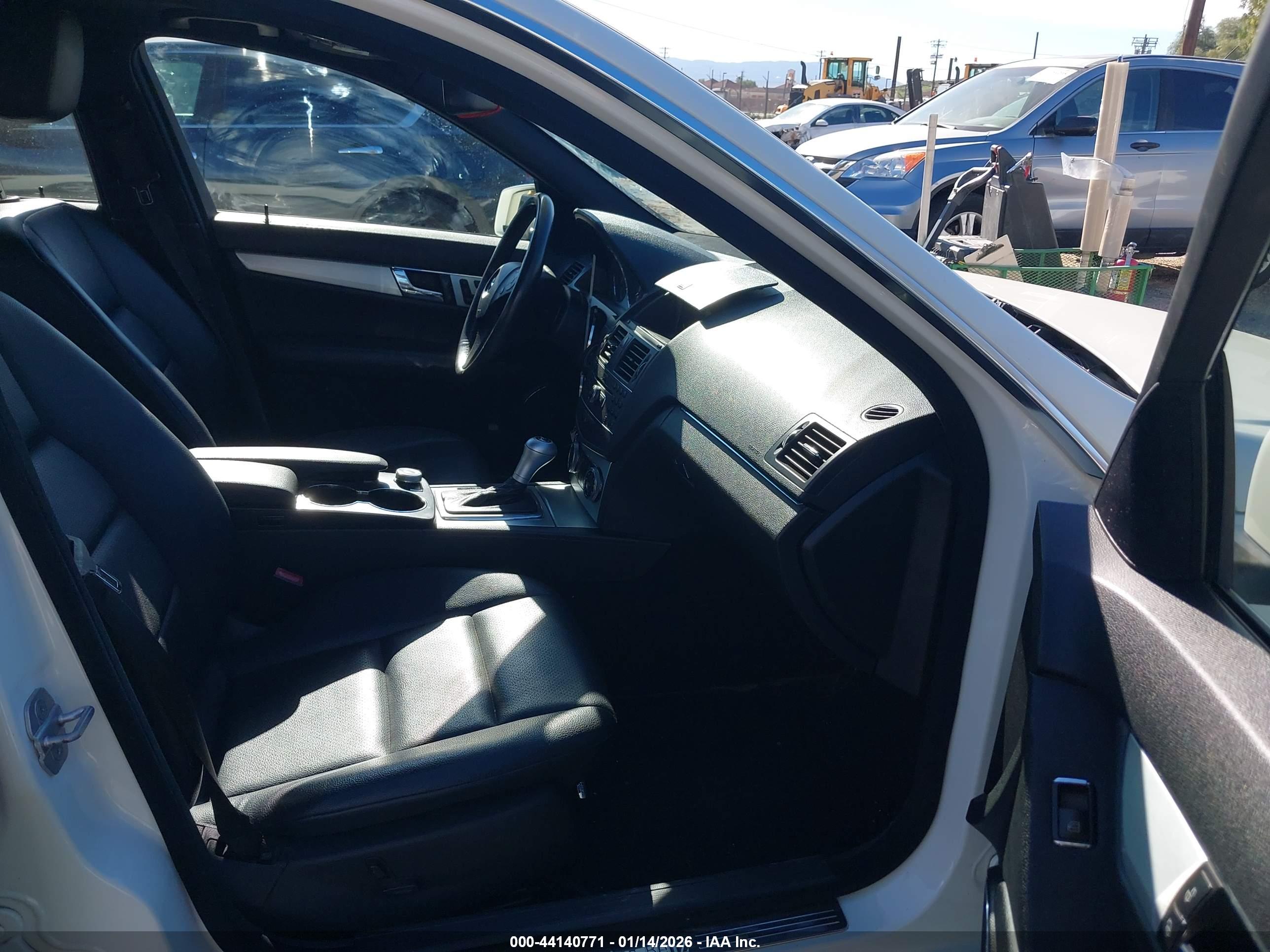 MERCEDES-BENZ C image 5