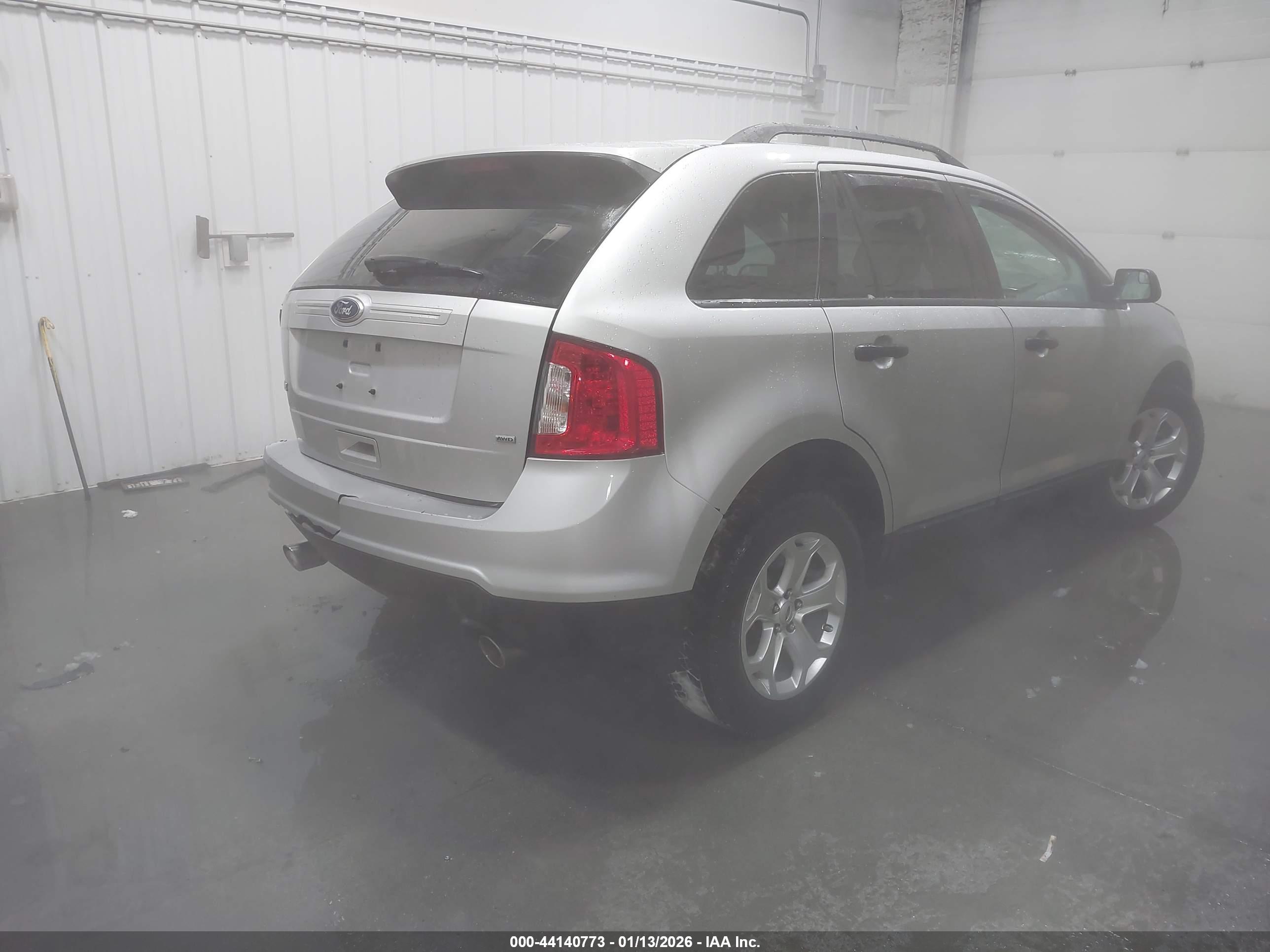 FORD EDGE image 4