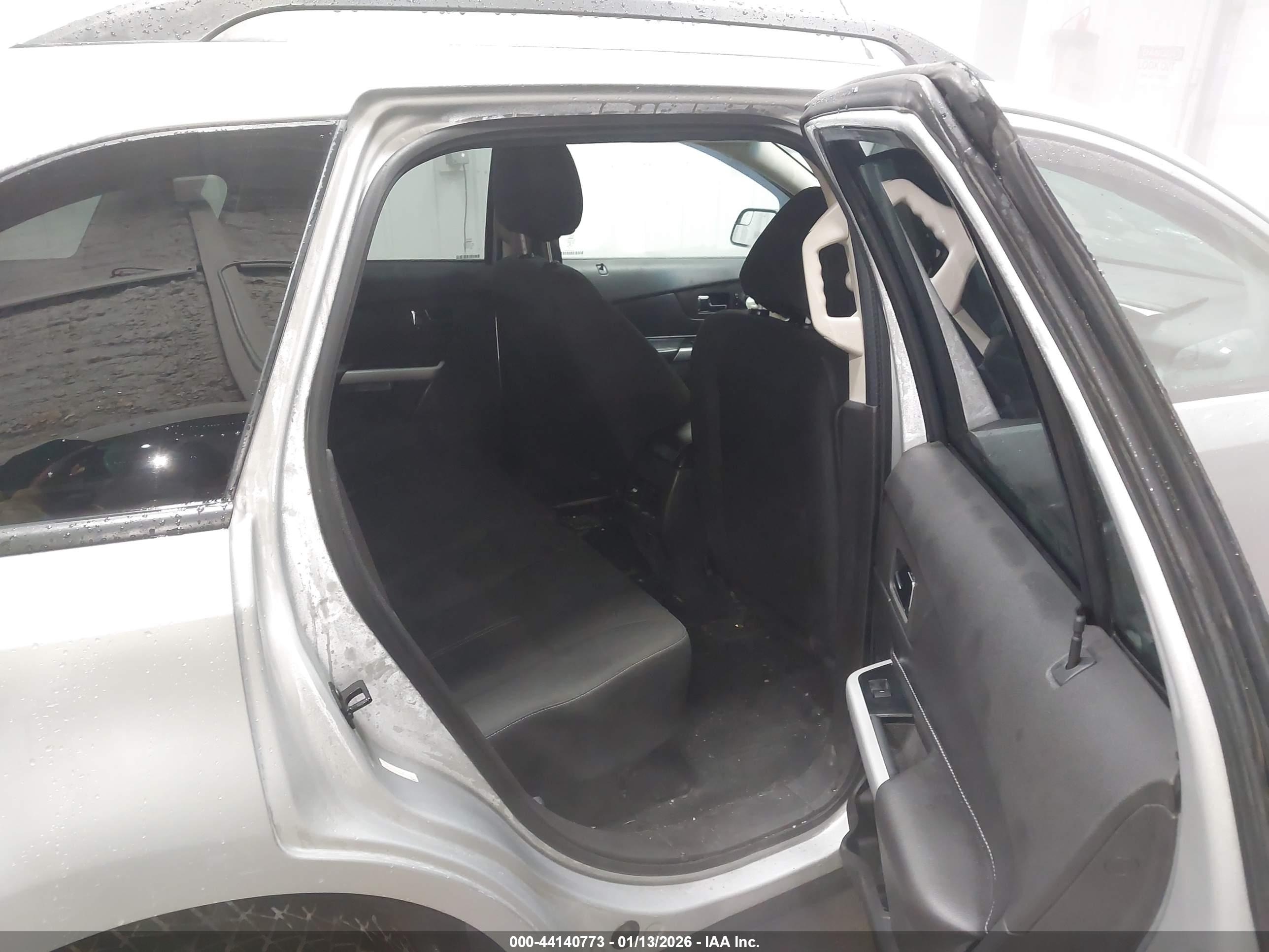 FORD EDGE image 8