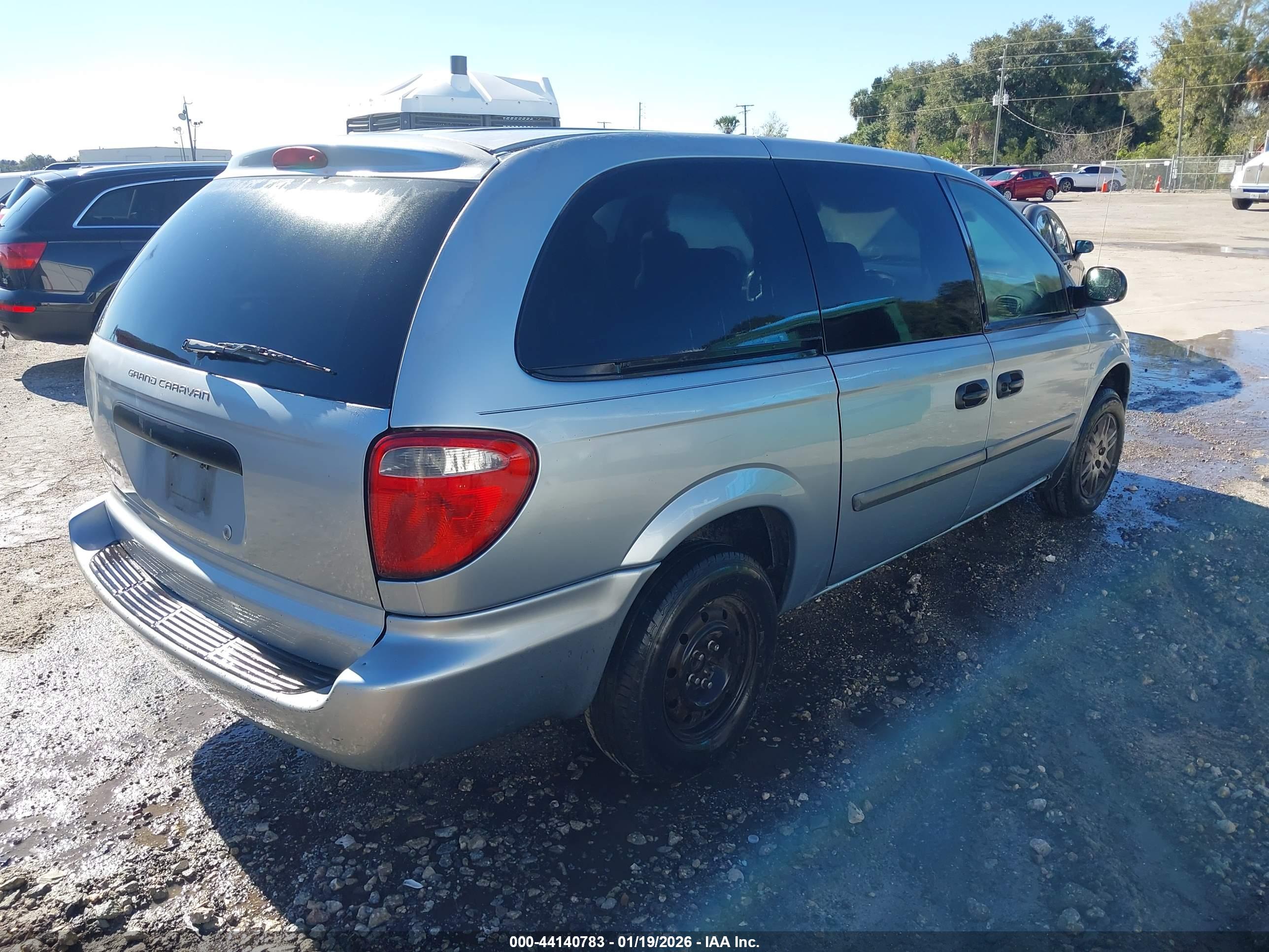 DODGE GRAND image 4