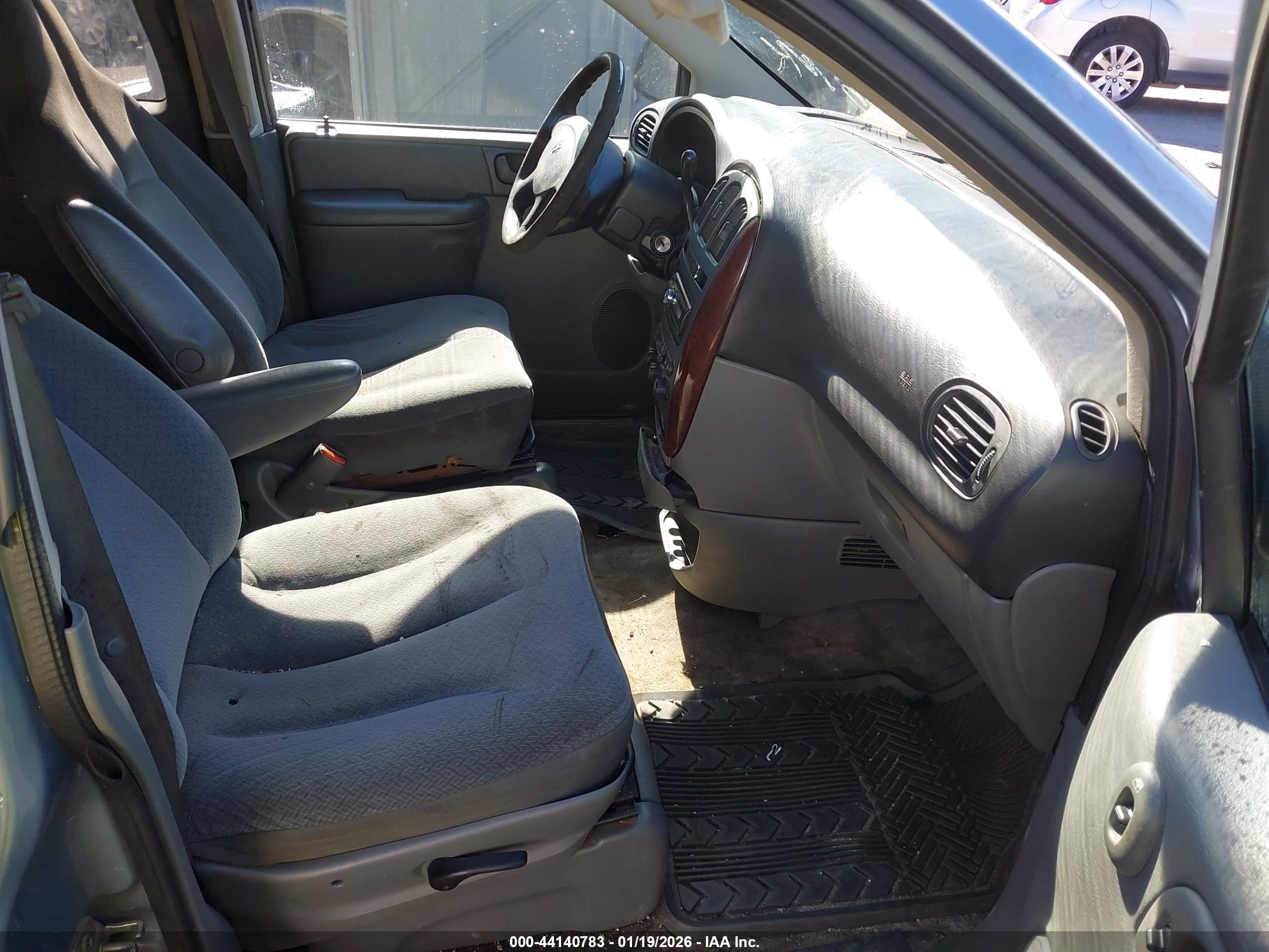 DODGE GRAND image 5