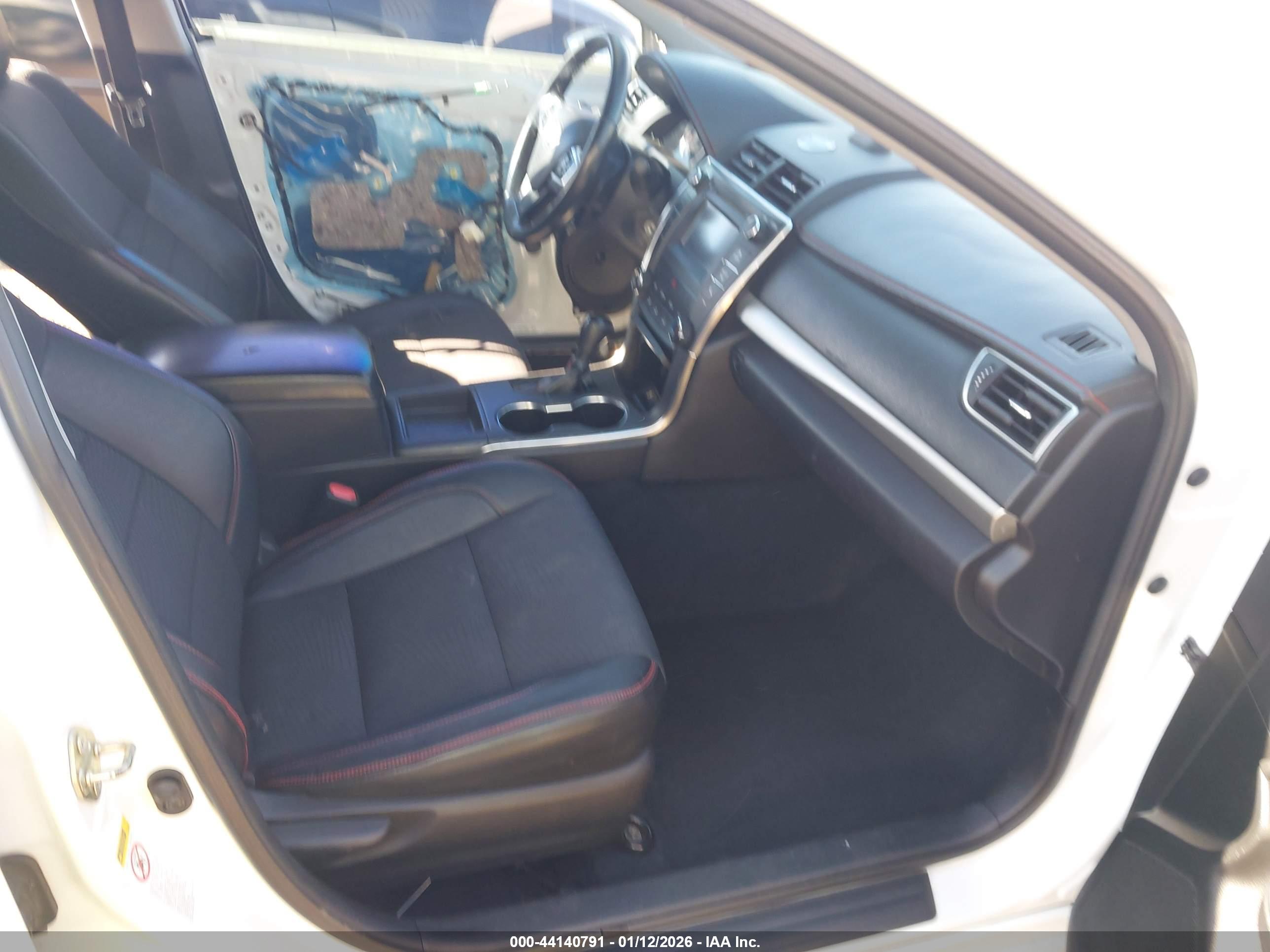 TOYOTA CAMRY image 5