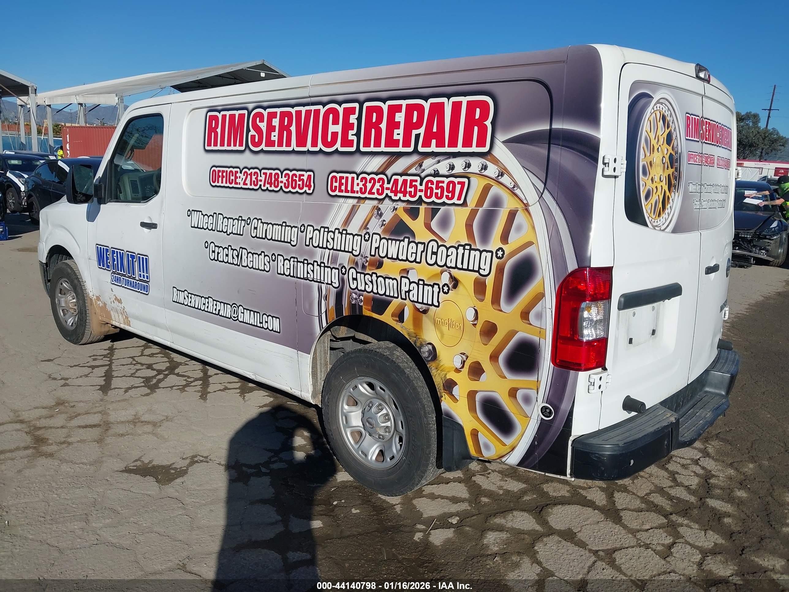 NISSAN NV image 3
