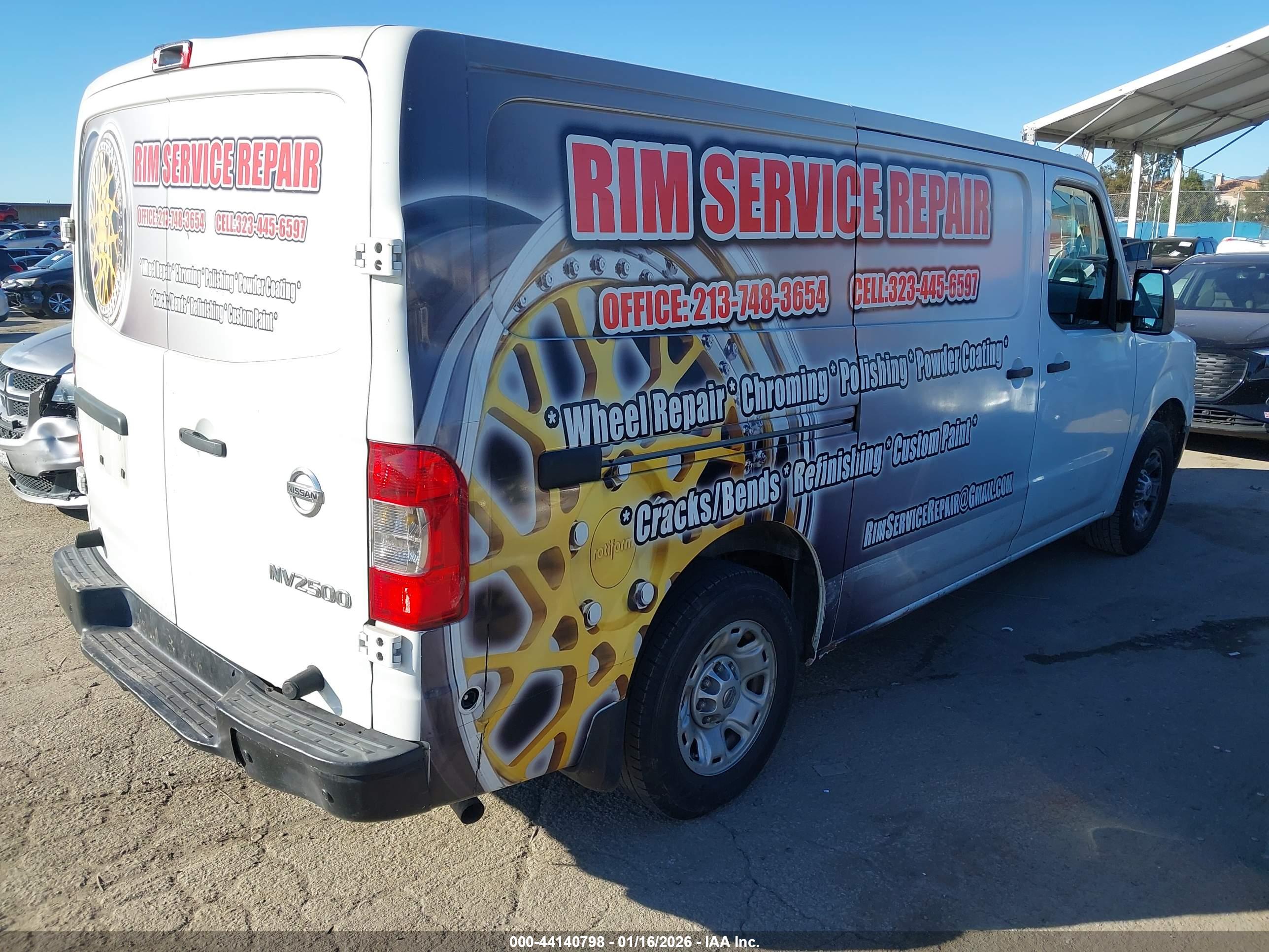 NISSAN NV image 4