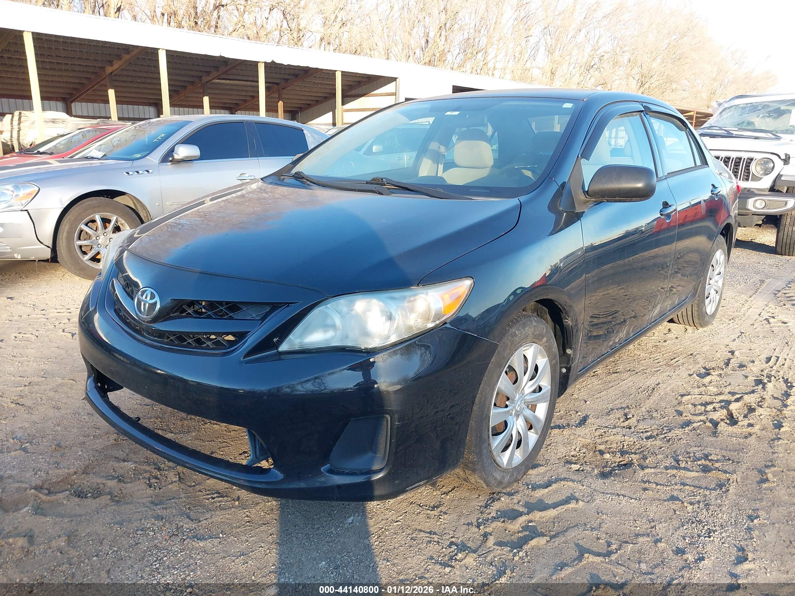 TOYOTA COROLLA image 2