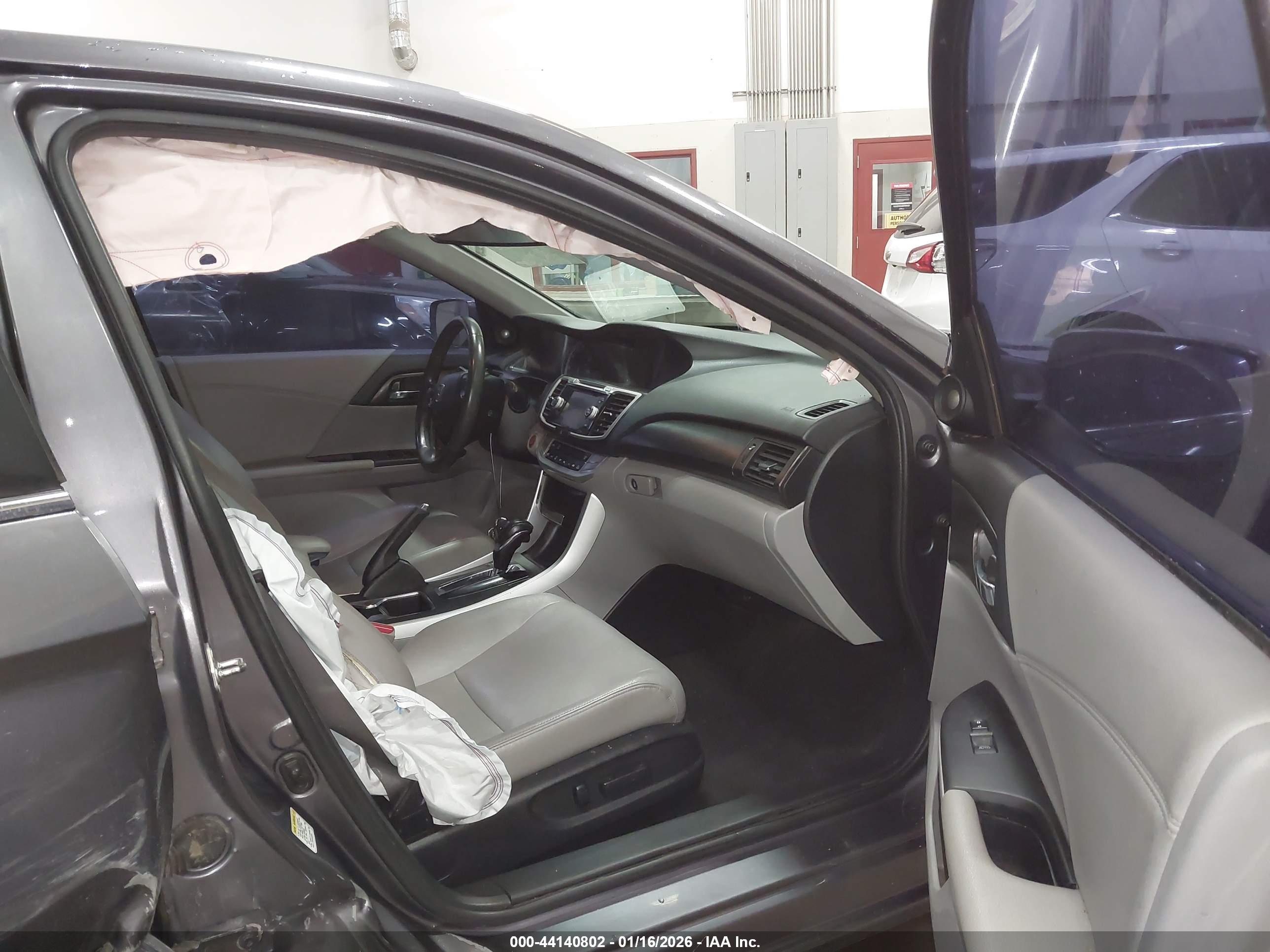 HONDA ACCORD image 5