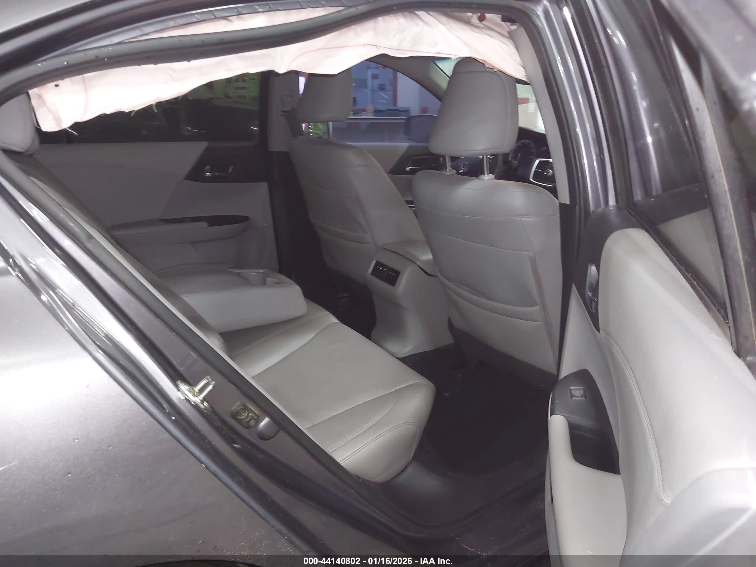 HONDA ACCORD image 8