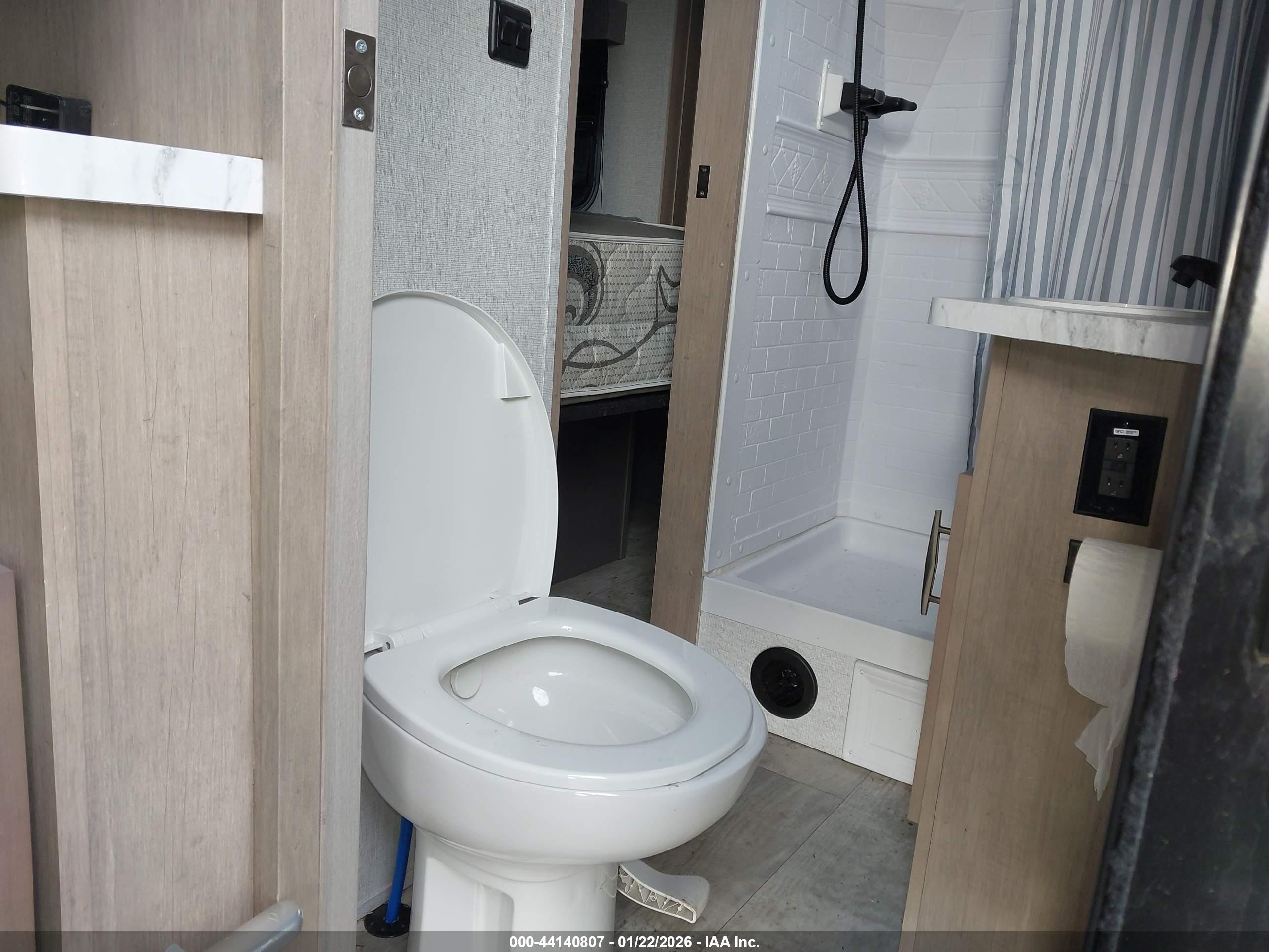 GRAND DESIGN image 8