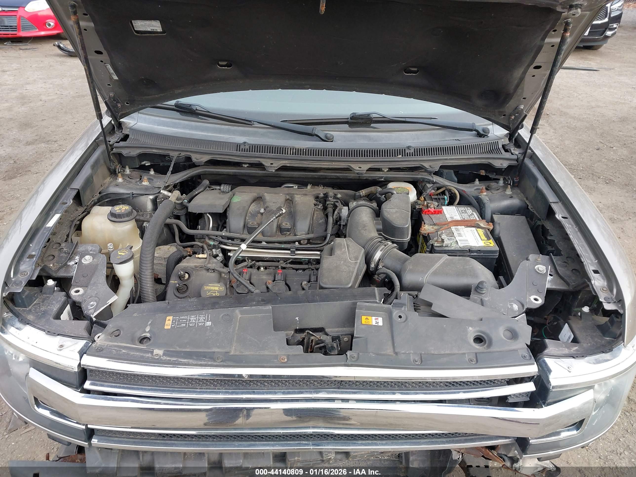 FORD FLEX image 10