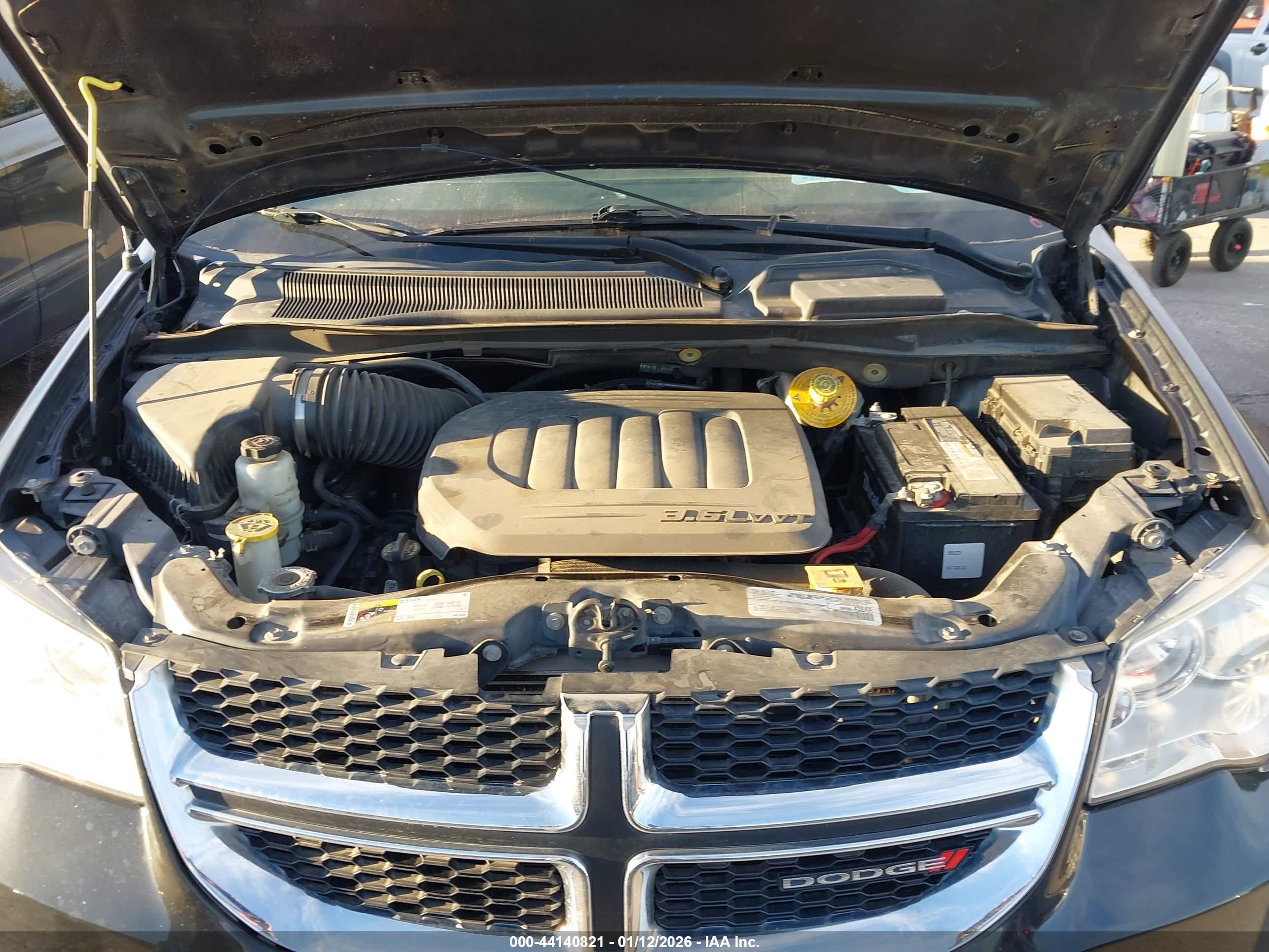 DODGE GRAND image 10
