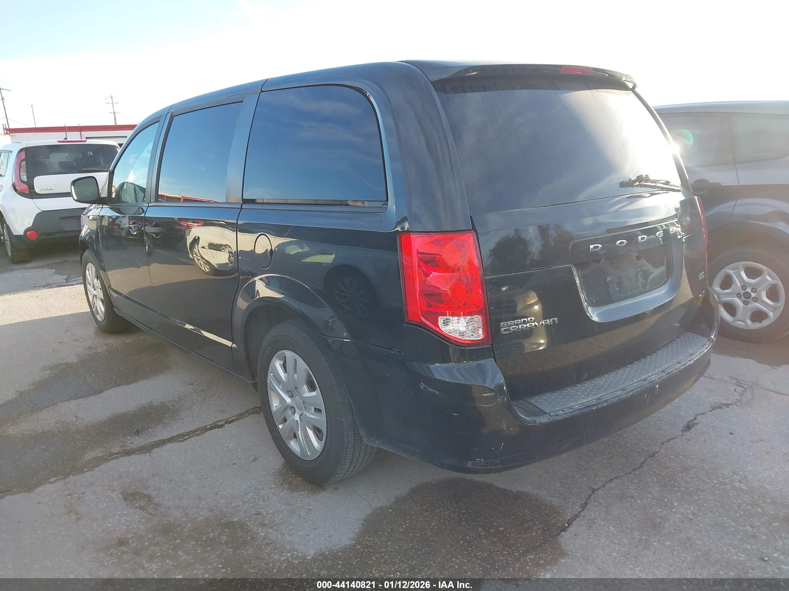 DODGE GRAND image 3