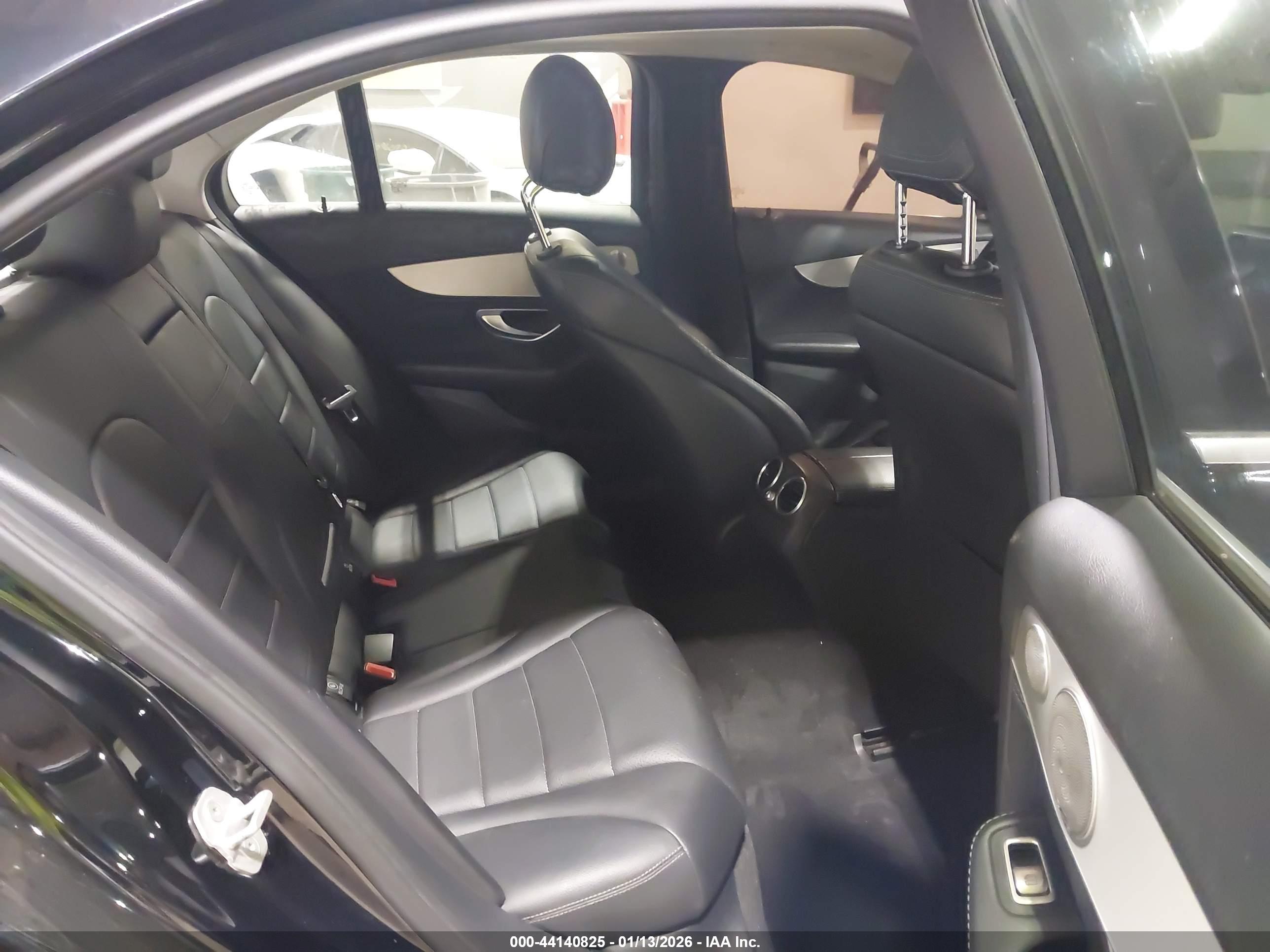 MERCEDES-BENZ C image 8
