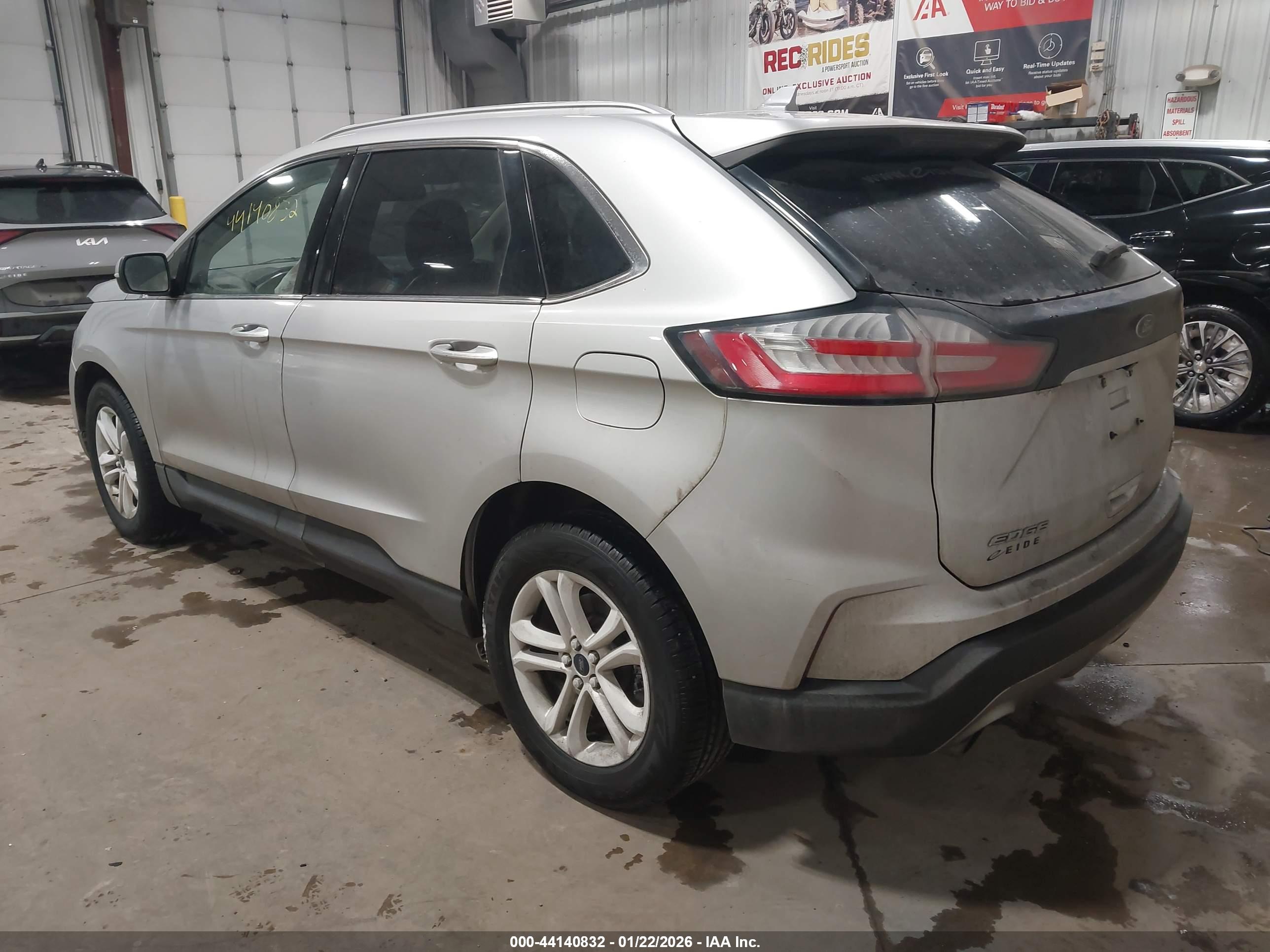 FORD EDGE image 3