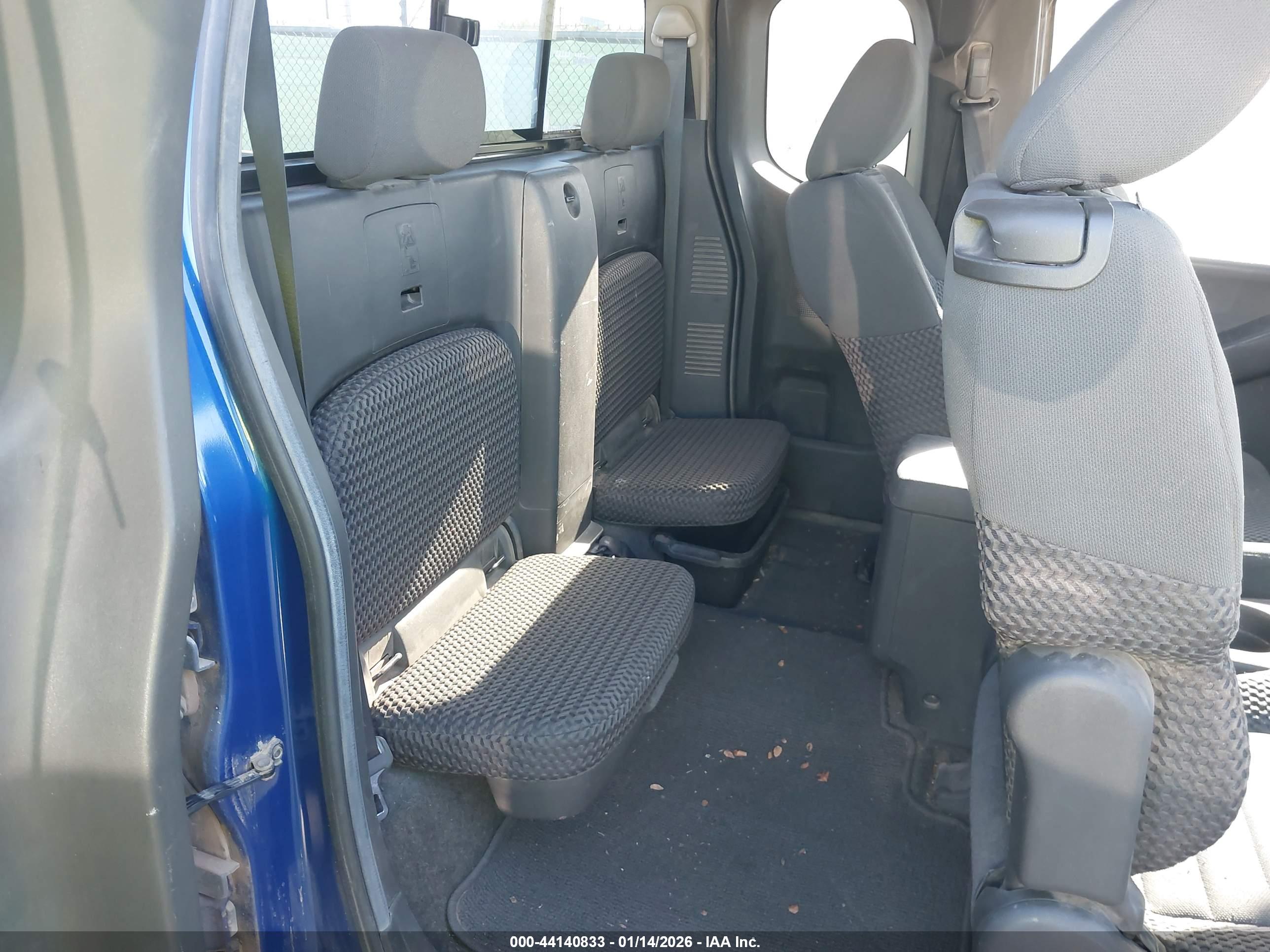 NISSAN FRONTIER image 8