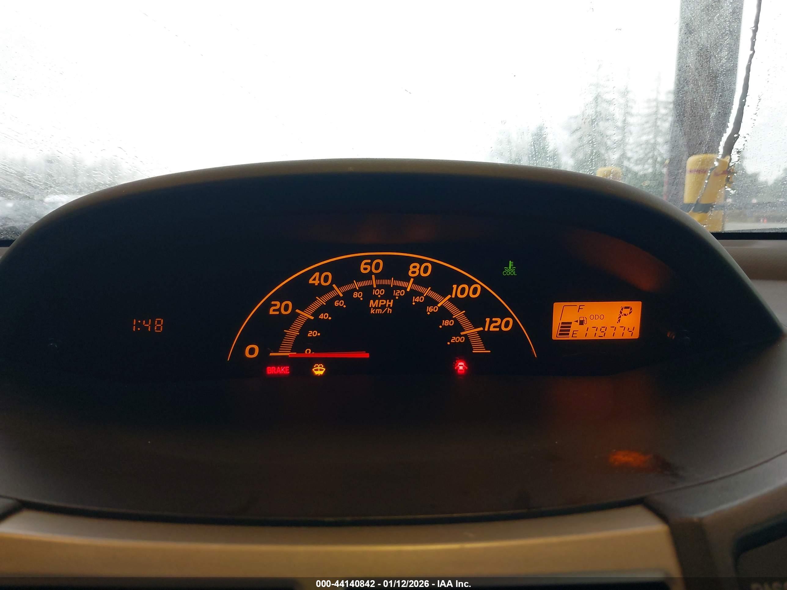 TOYOTA YARIS image 7