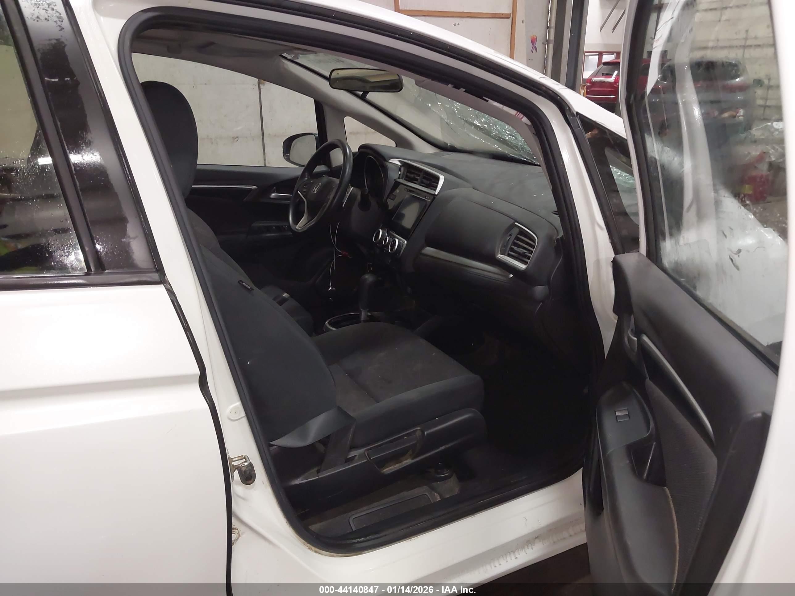HONDA FIT image 5