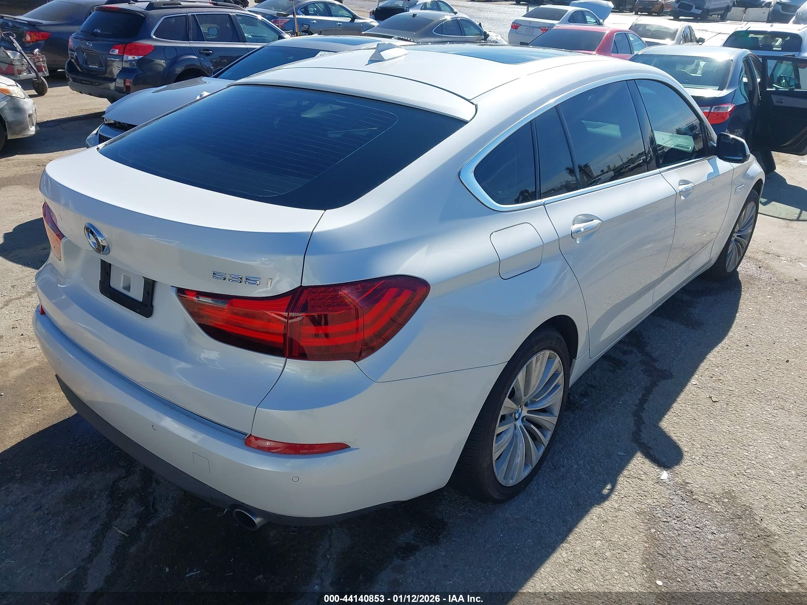 BMW 535I image 4