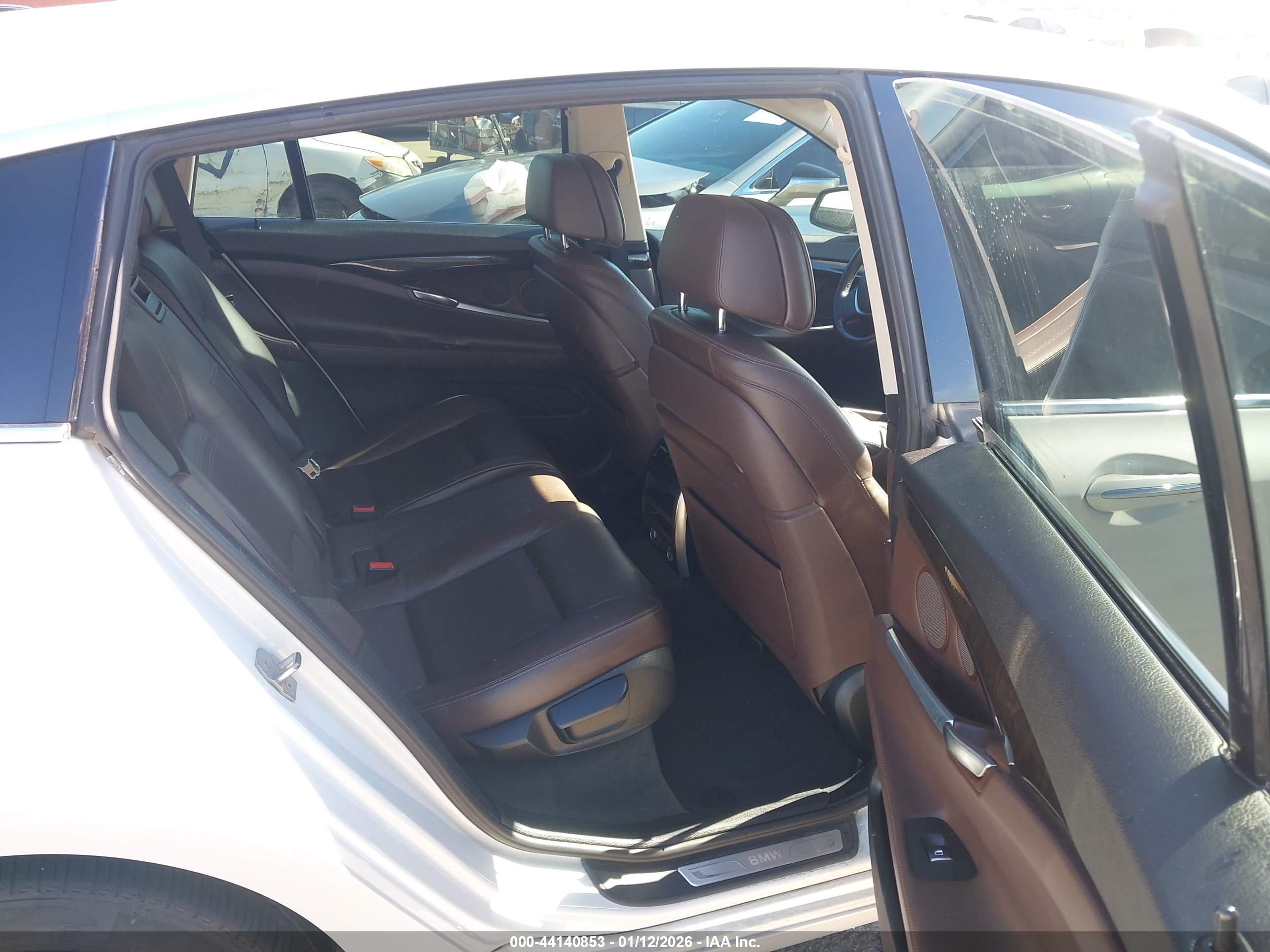 BMW 535I image 8