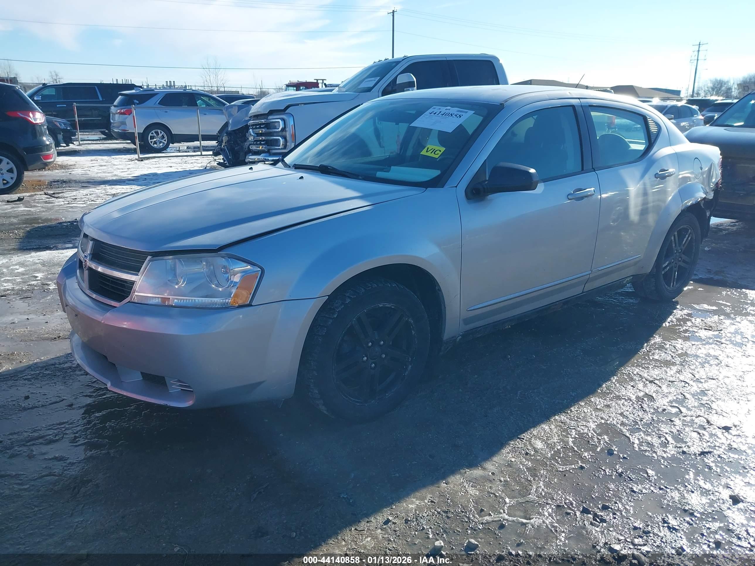 DODGE AVENGER image 2