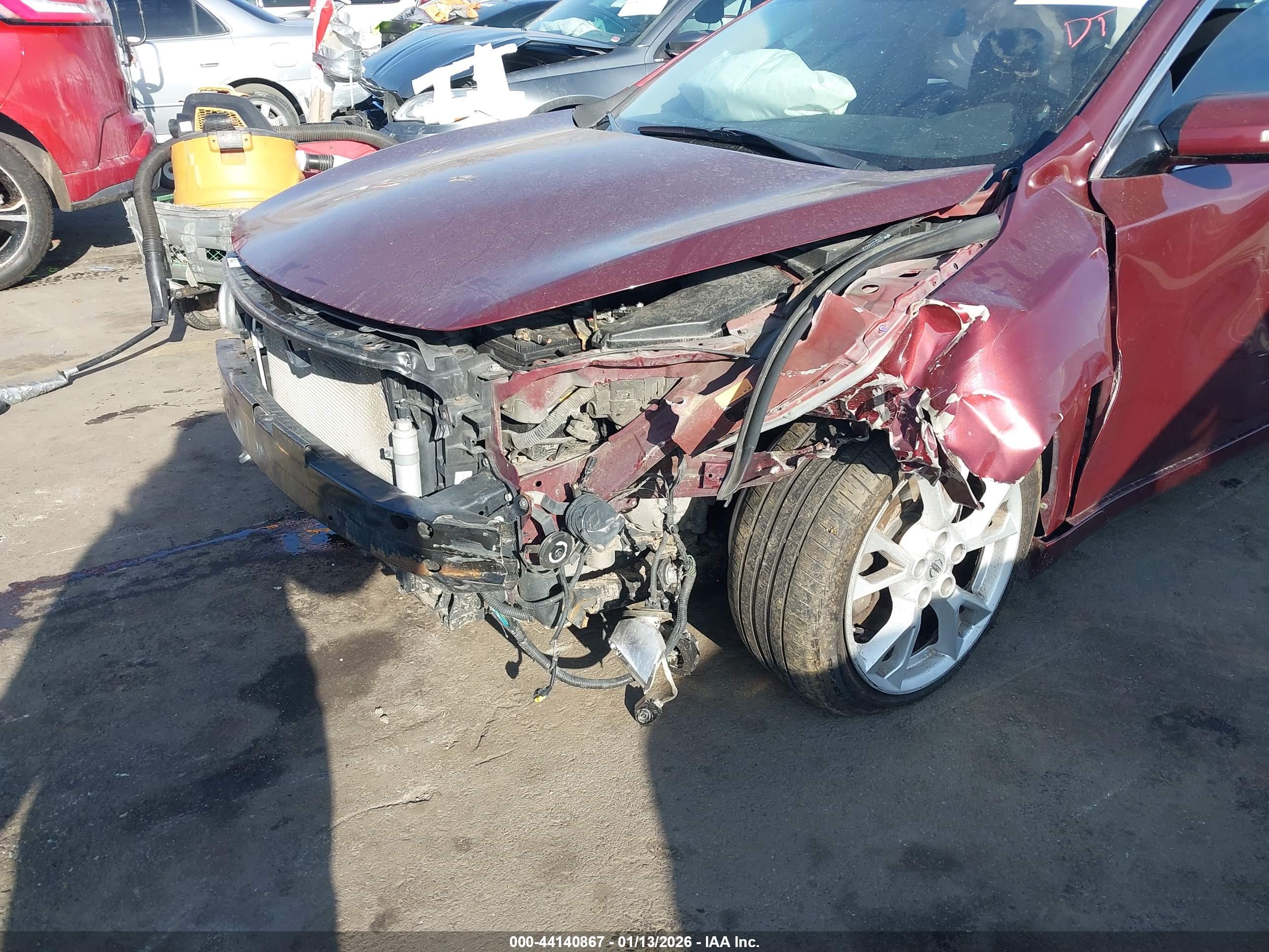 NISSAN MAXIMA image 6