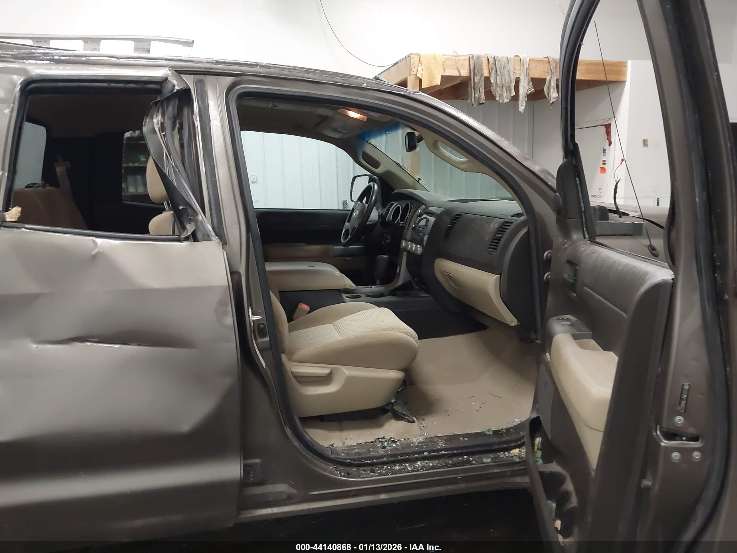 TOYOTA TUNDRA image 5