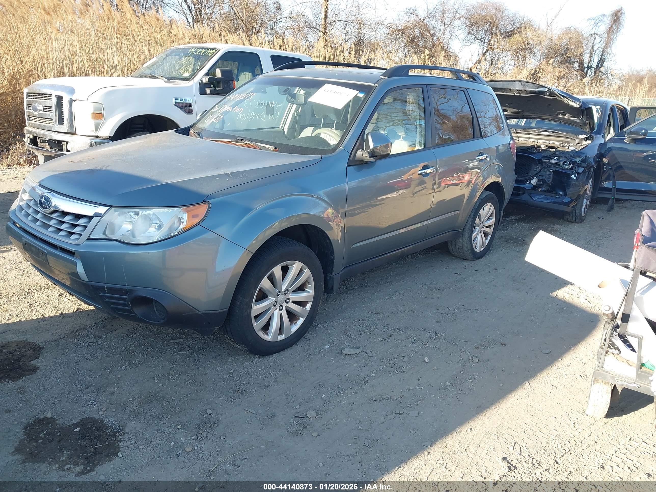 SUBARU FORESTER image 2