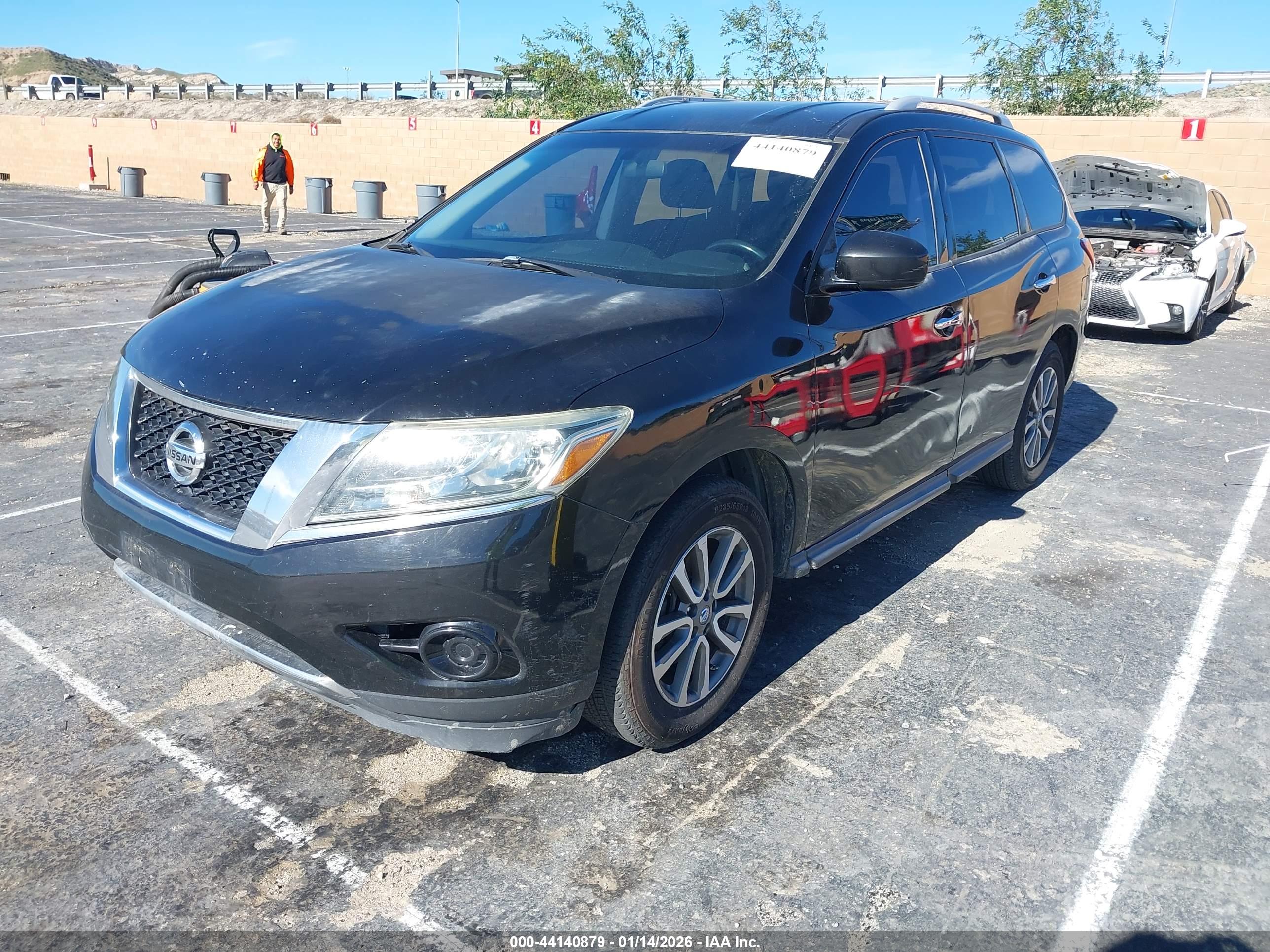 NISSAN PATHFINDER image 2