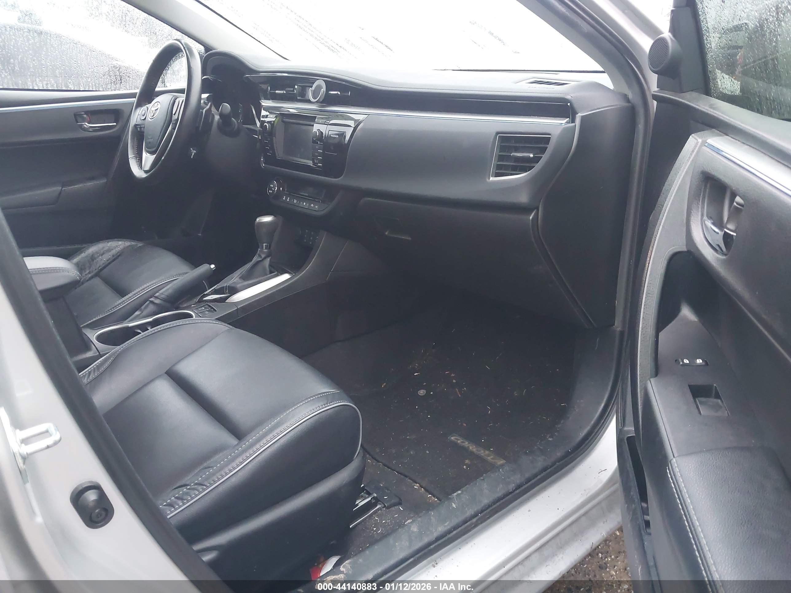 TOYOTA COROLLA image 5