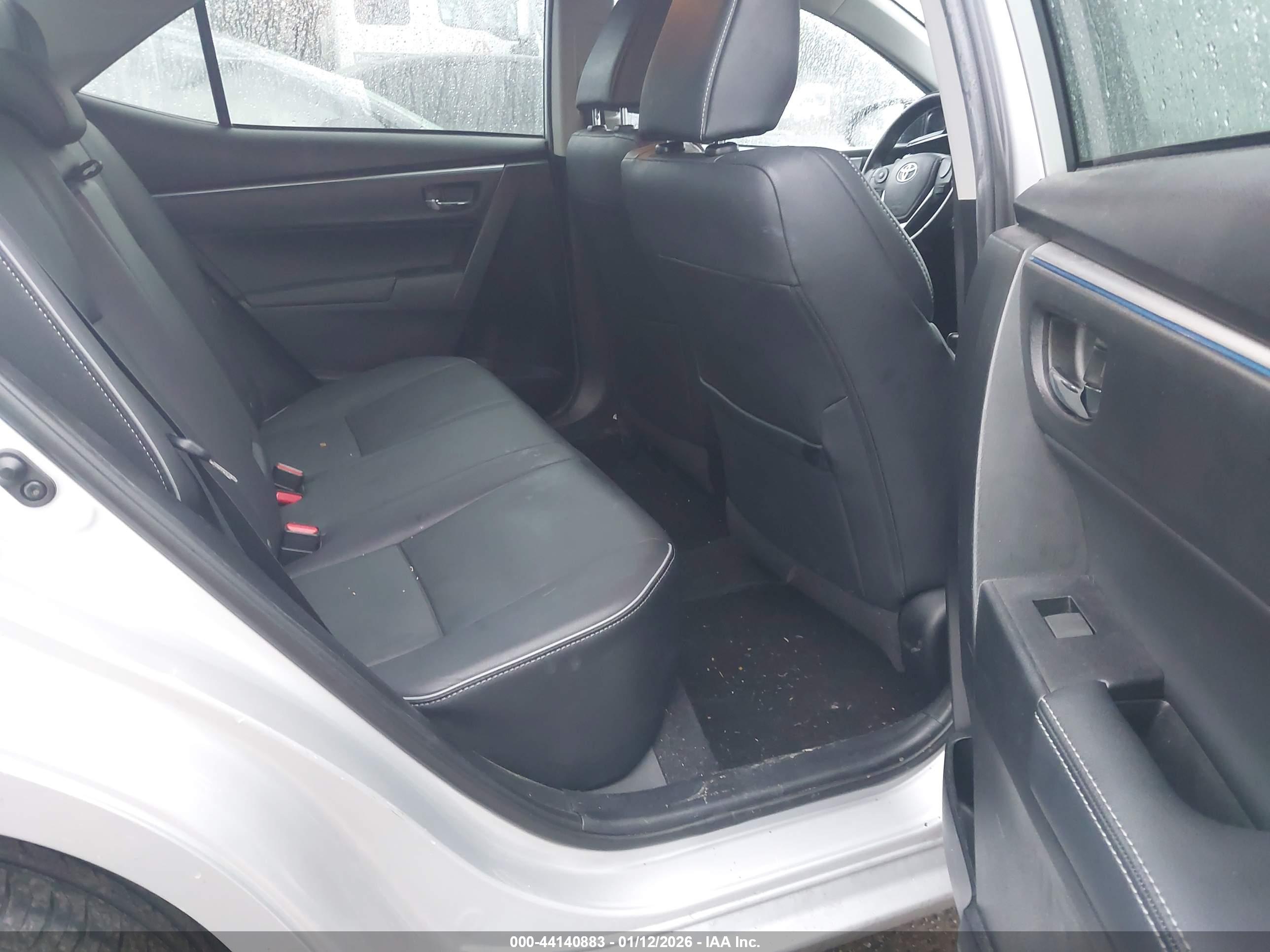 TOYOTA COROLLA image 8