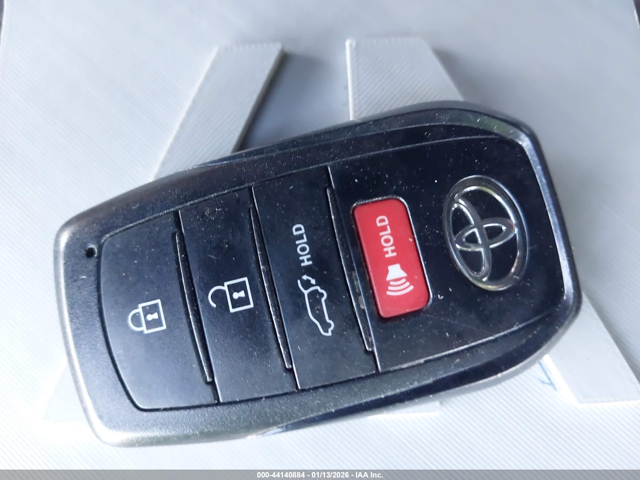 TOYOTA GRAND image 11