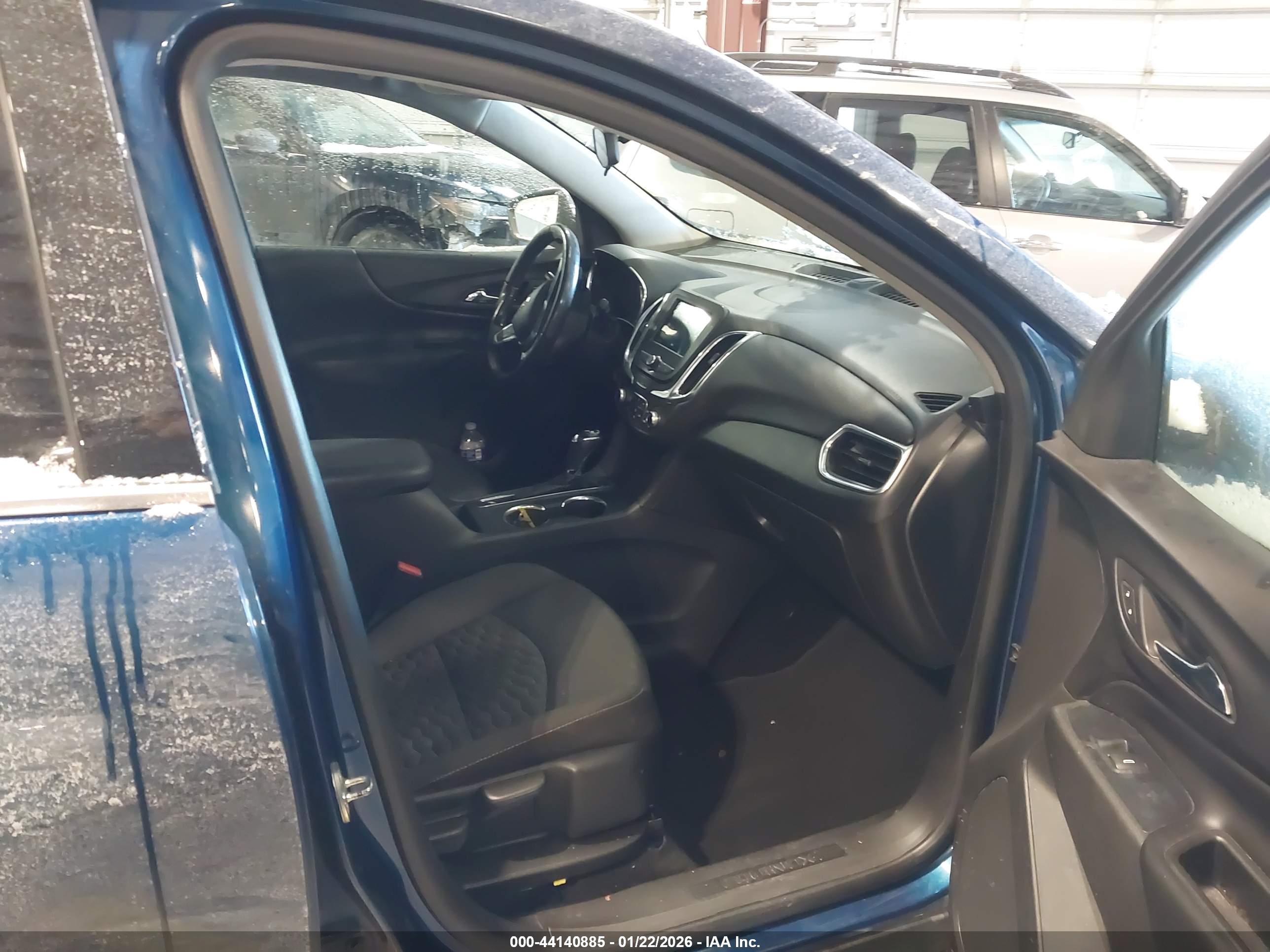 CHEVROLET EQUINOX image 5