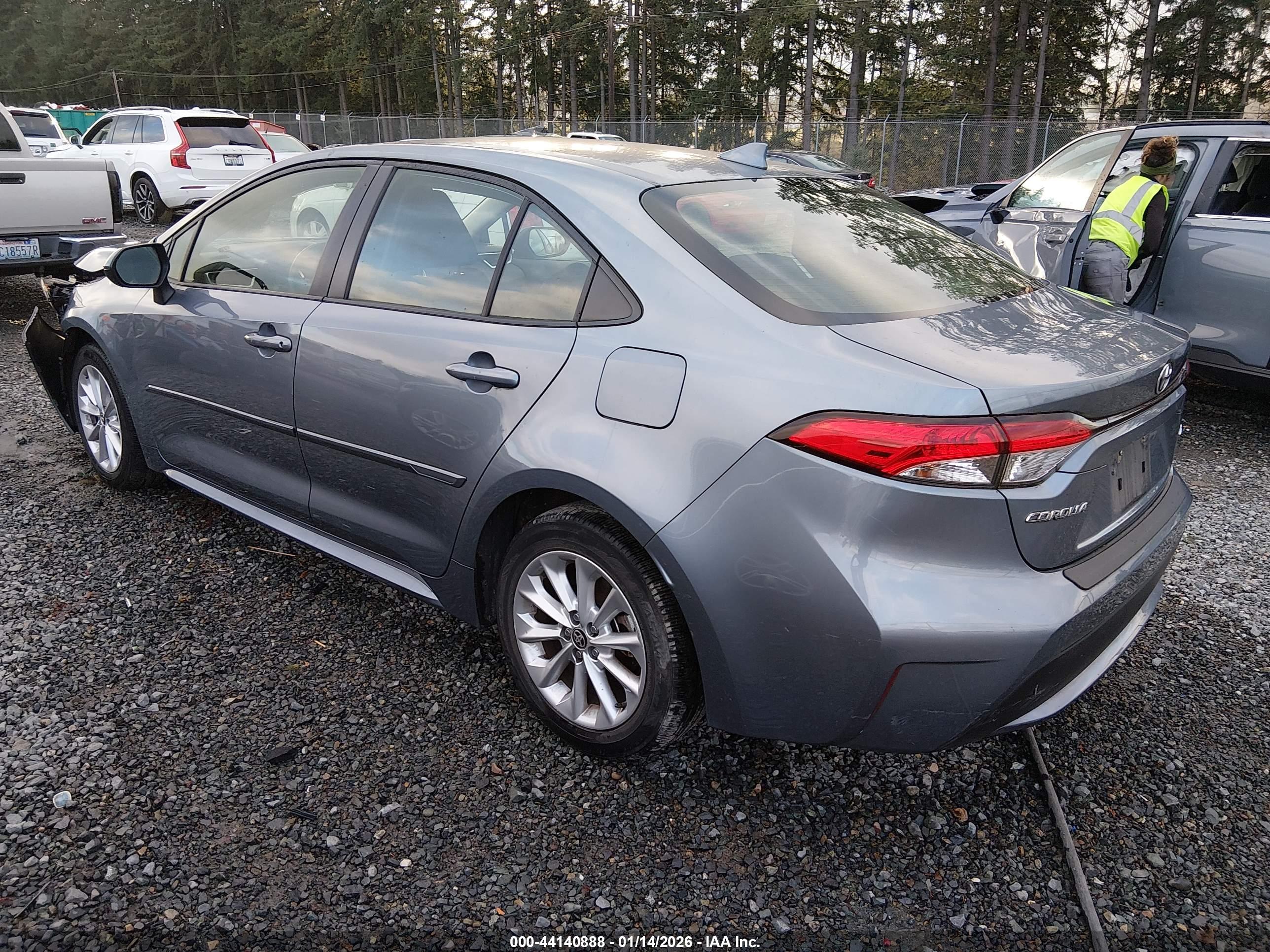 TOYOTA COROLLA image 3