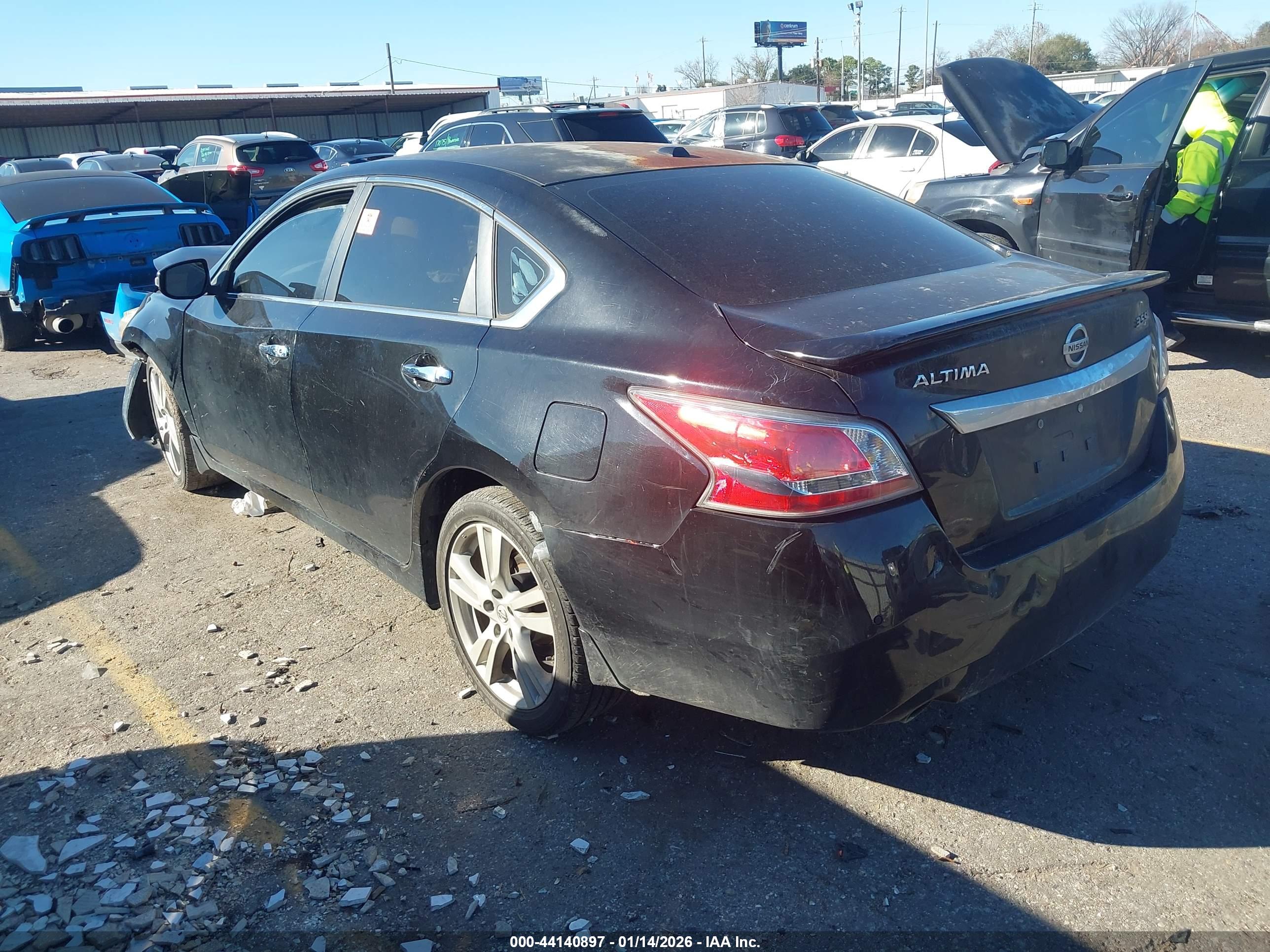 NISSAN ALTIMA image 3