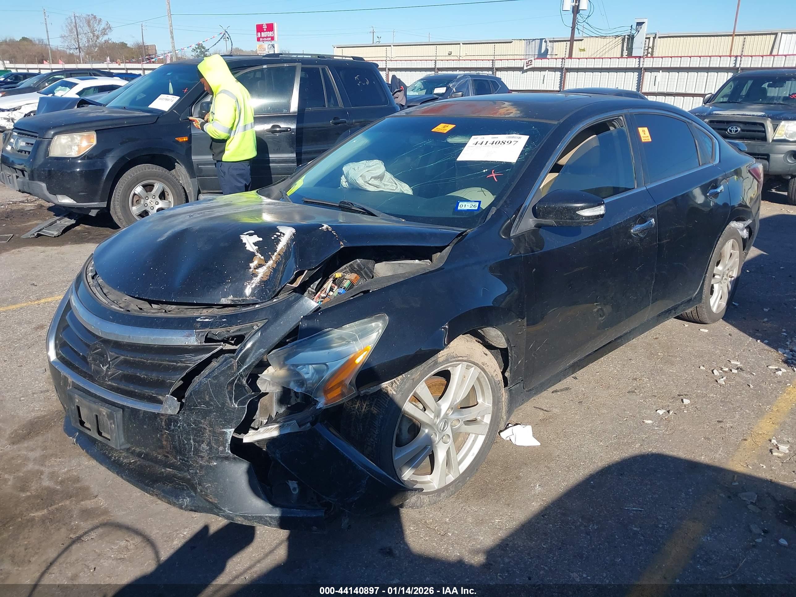 NISSAN ALTIMA image 6