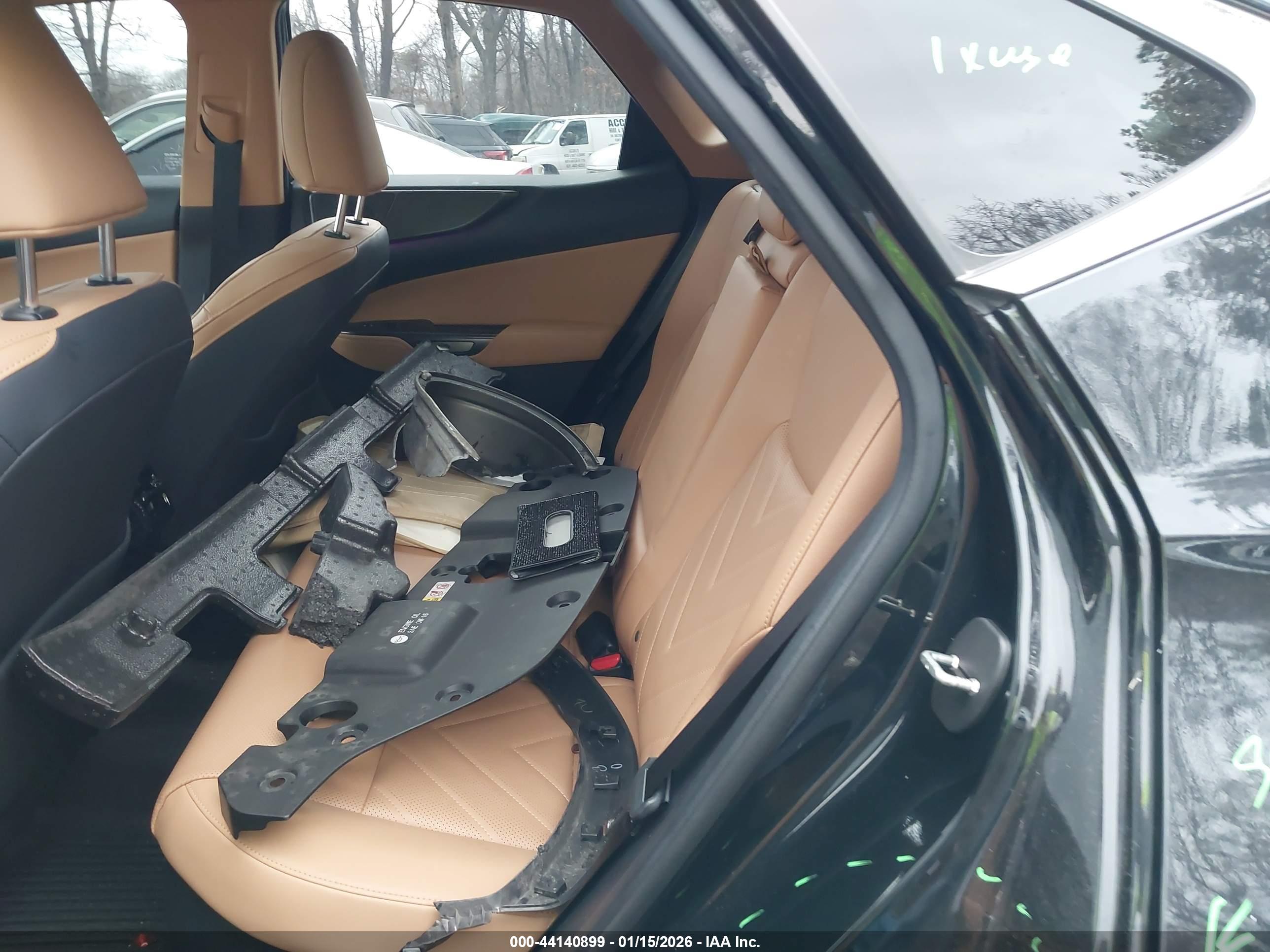 LEXUS NX image 8