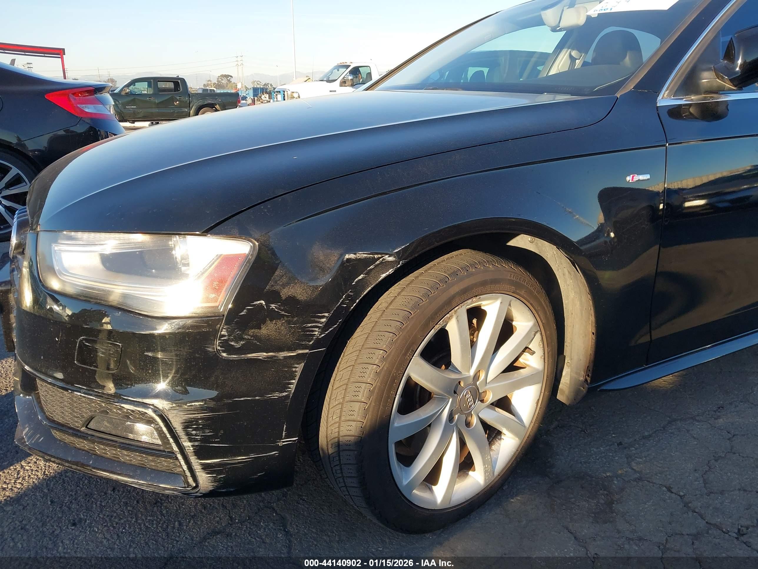 AUDI A4 image 6